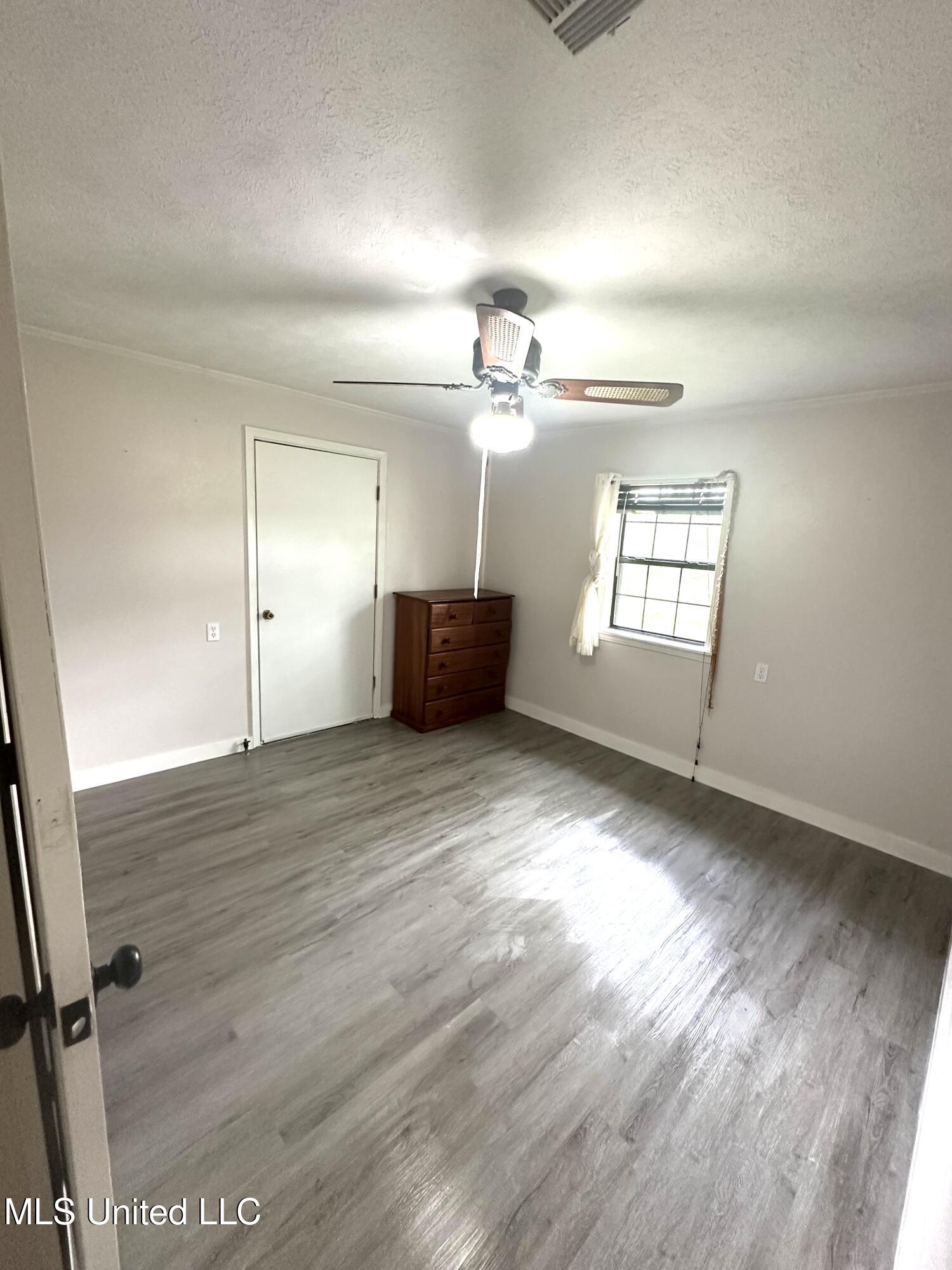 3575 Smith County Road 110 Property Photo 13