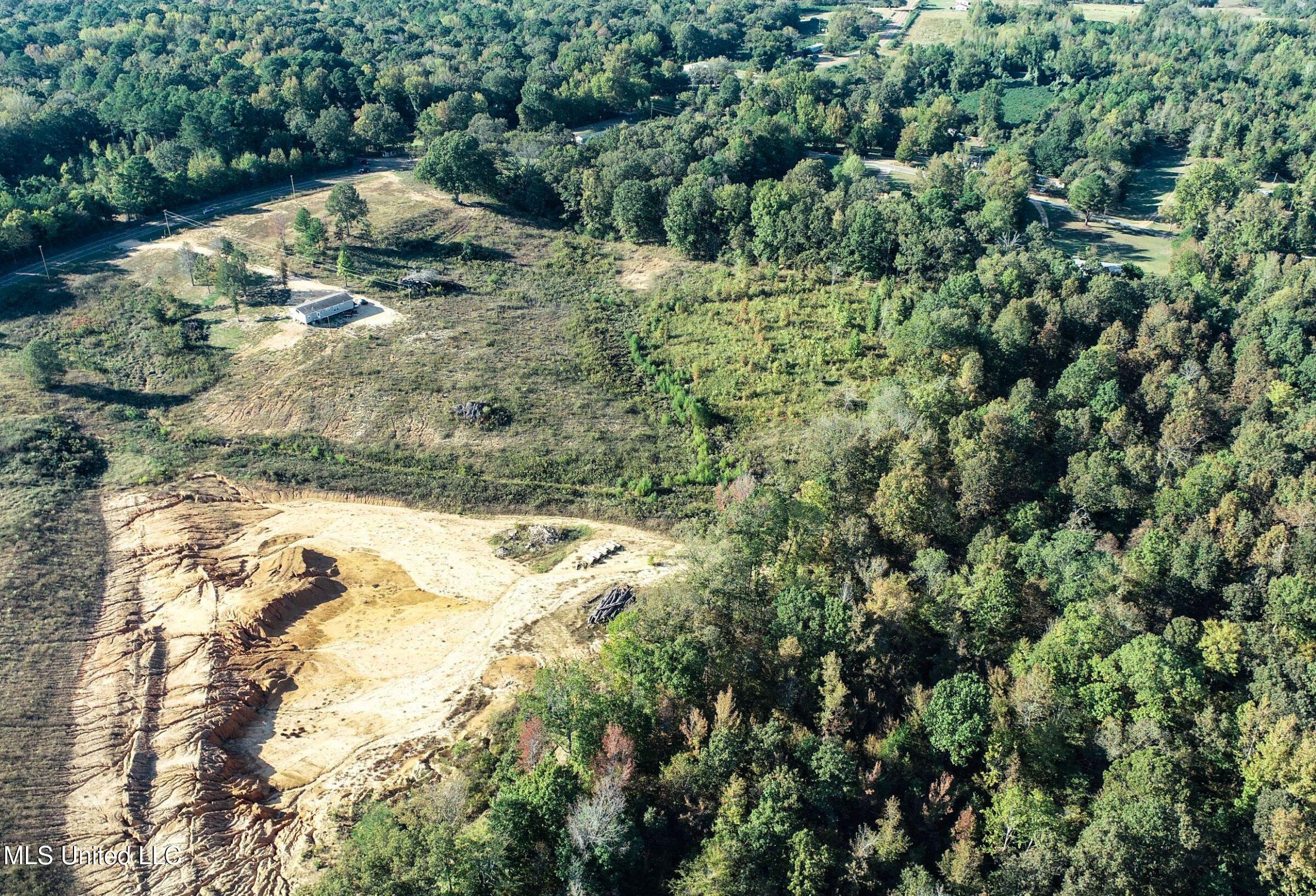 Eureka Road Property Photo 12