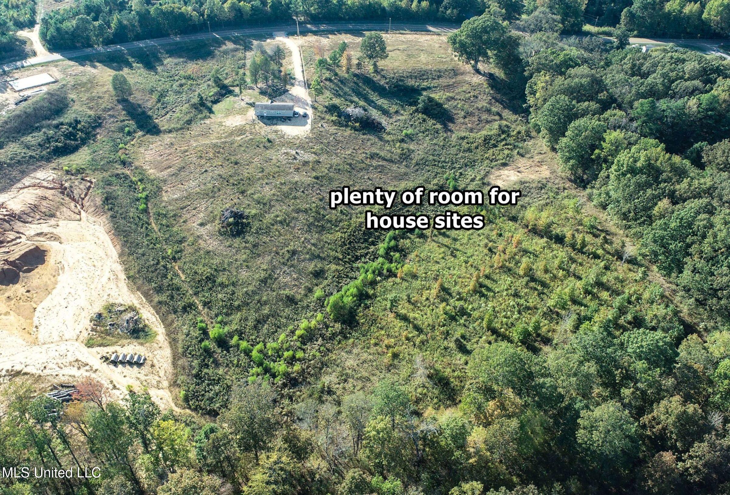 Eureka Road Property Photo 13