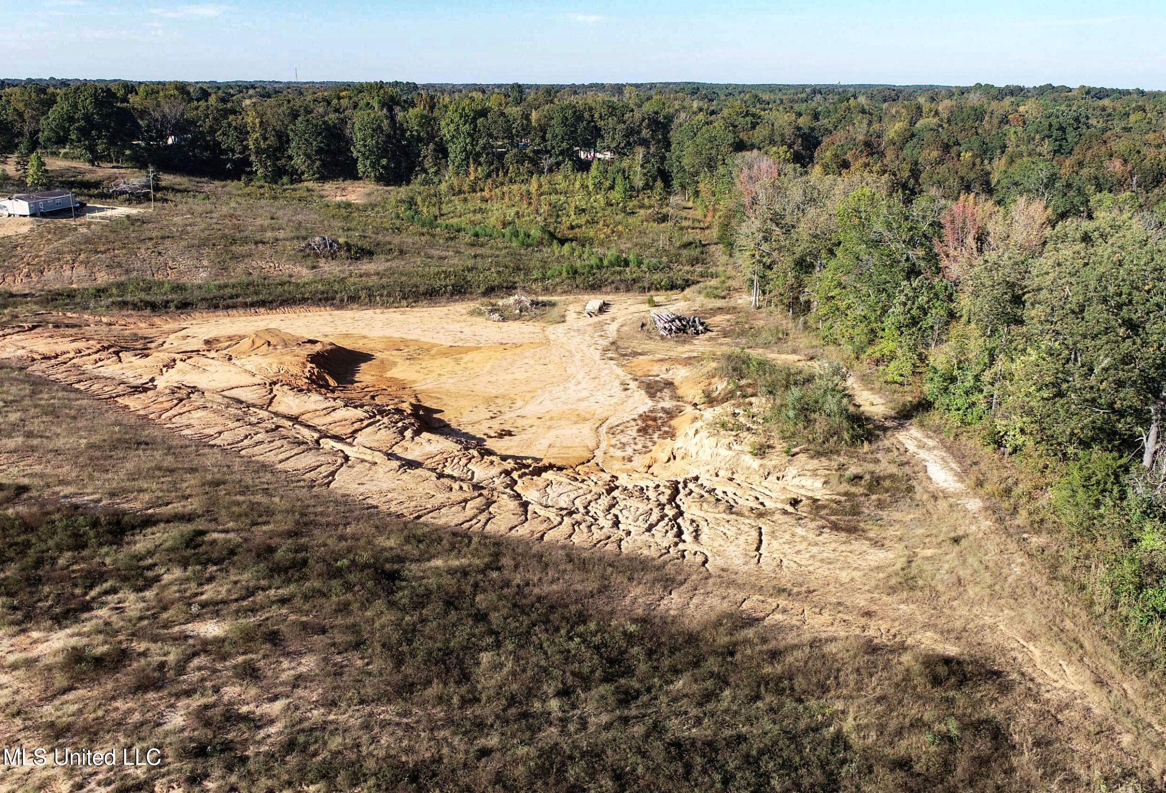 Eureka Road Property Photo 24