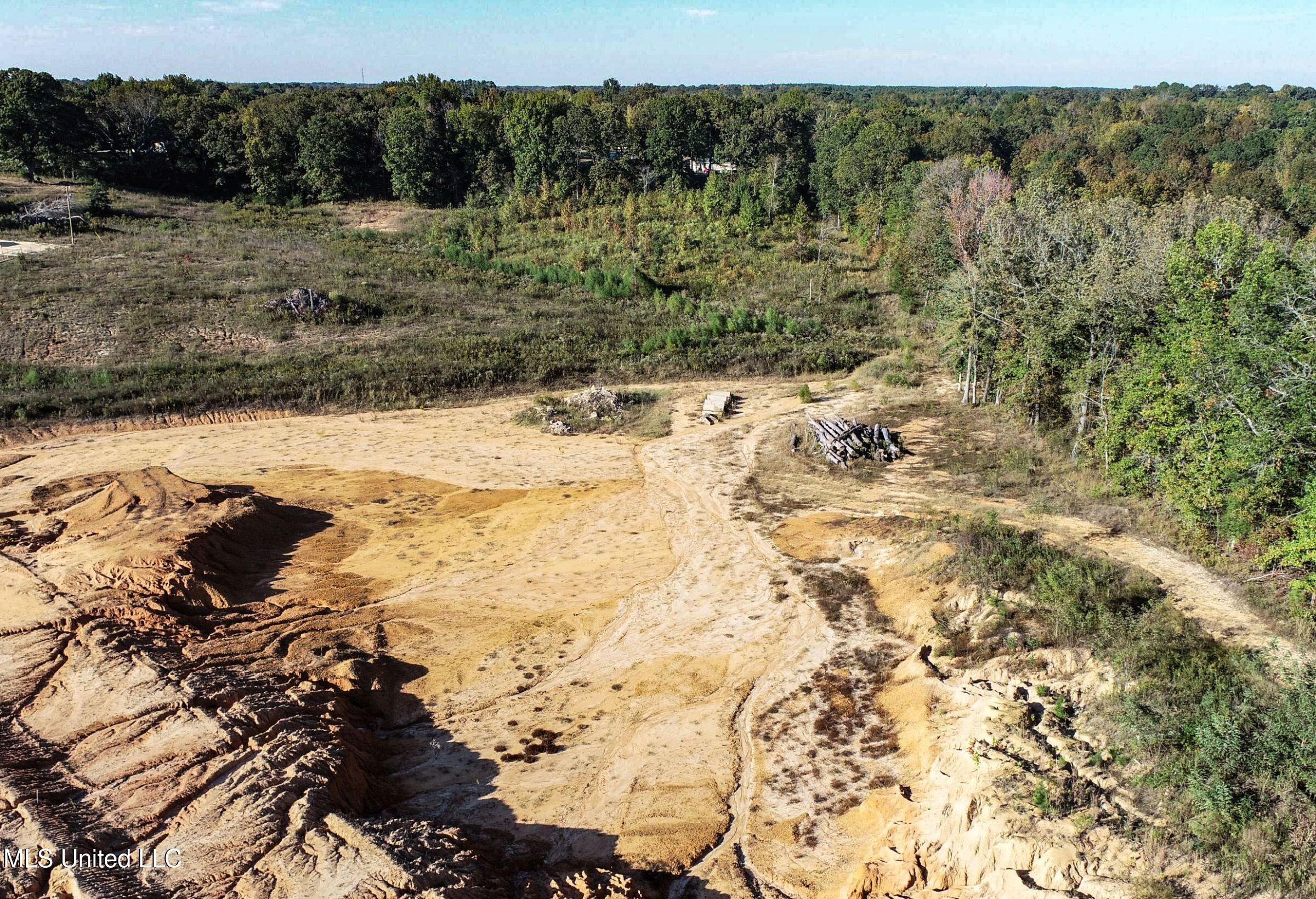 Eureka Road Property Photo 25