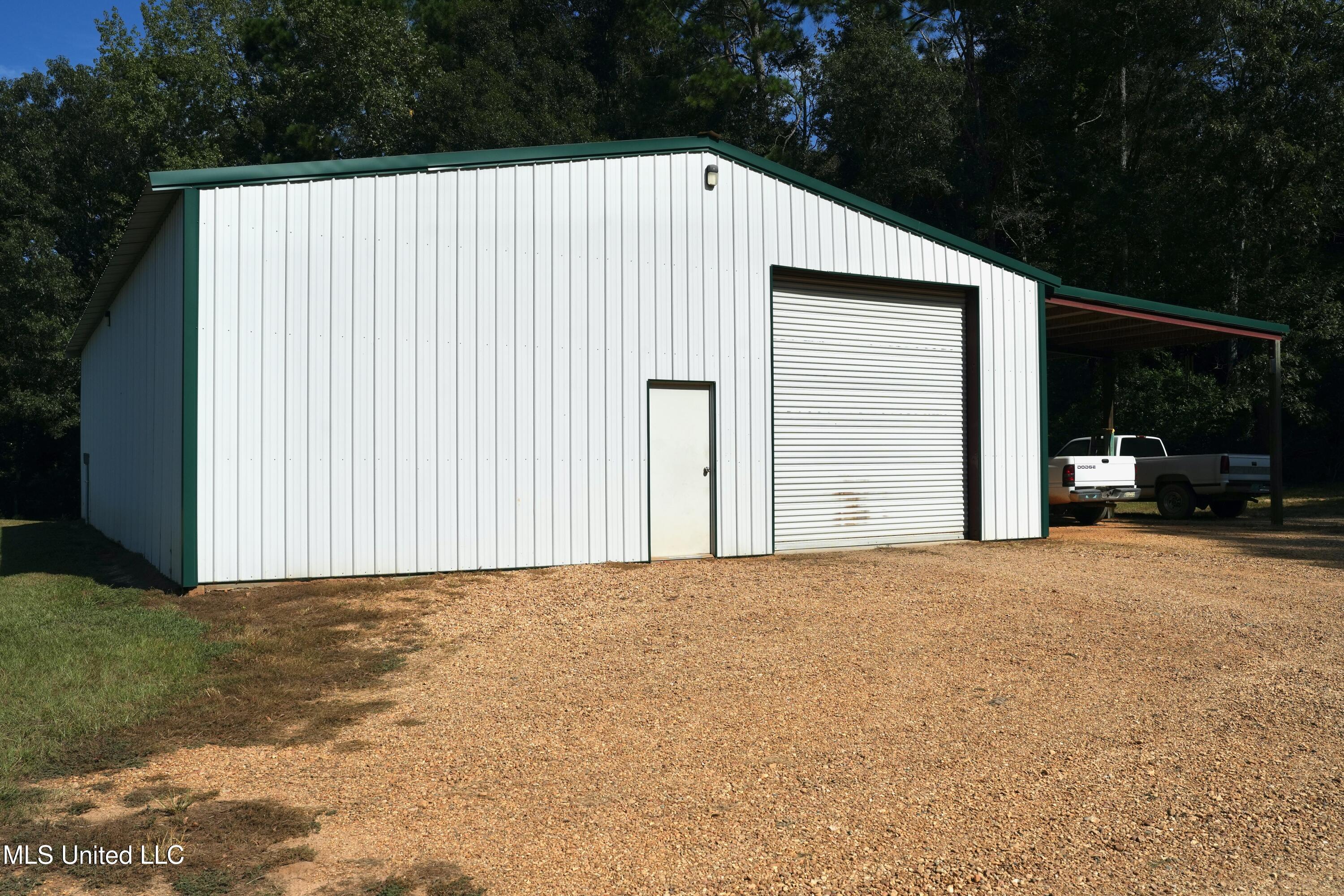 8001 W West Topisaw Rd Property Photo 15