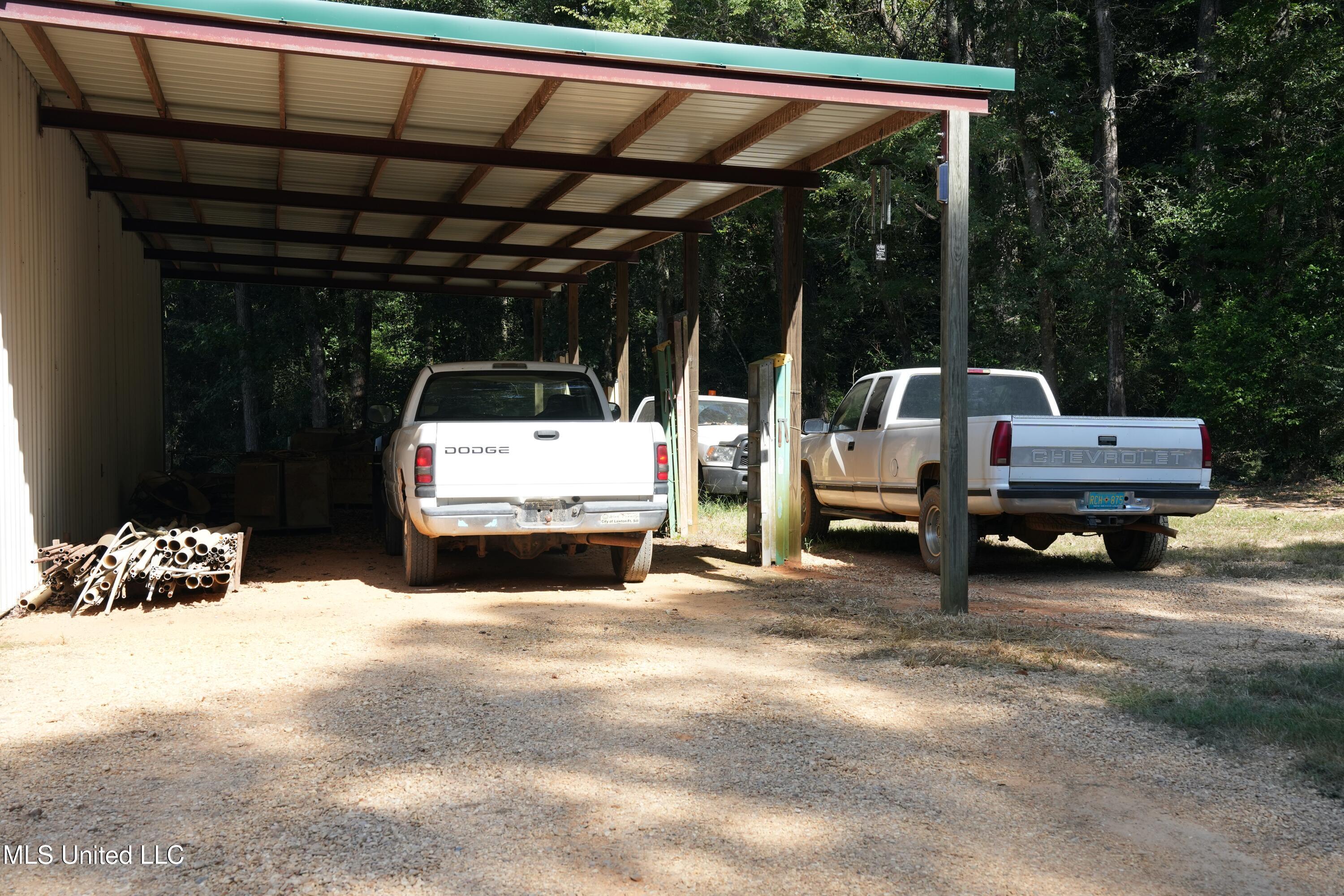 8001 W West Topisaw Rd Property Photo 16