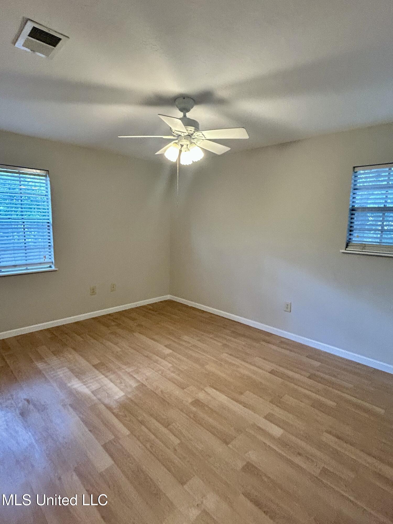 4211 Yeoman Court Property Photo 11