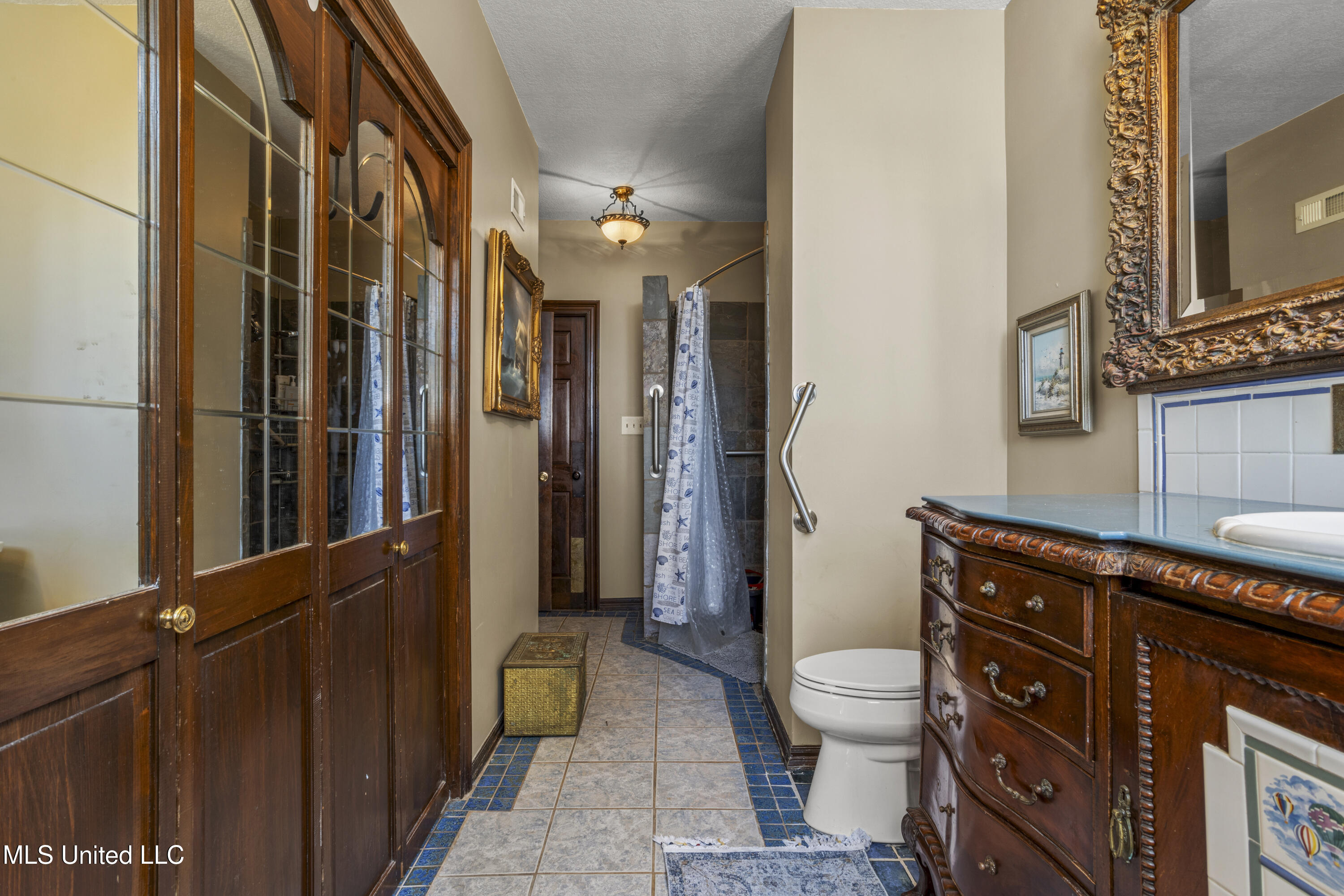 1096 Beach Boulevard Property Photo 22
