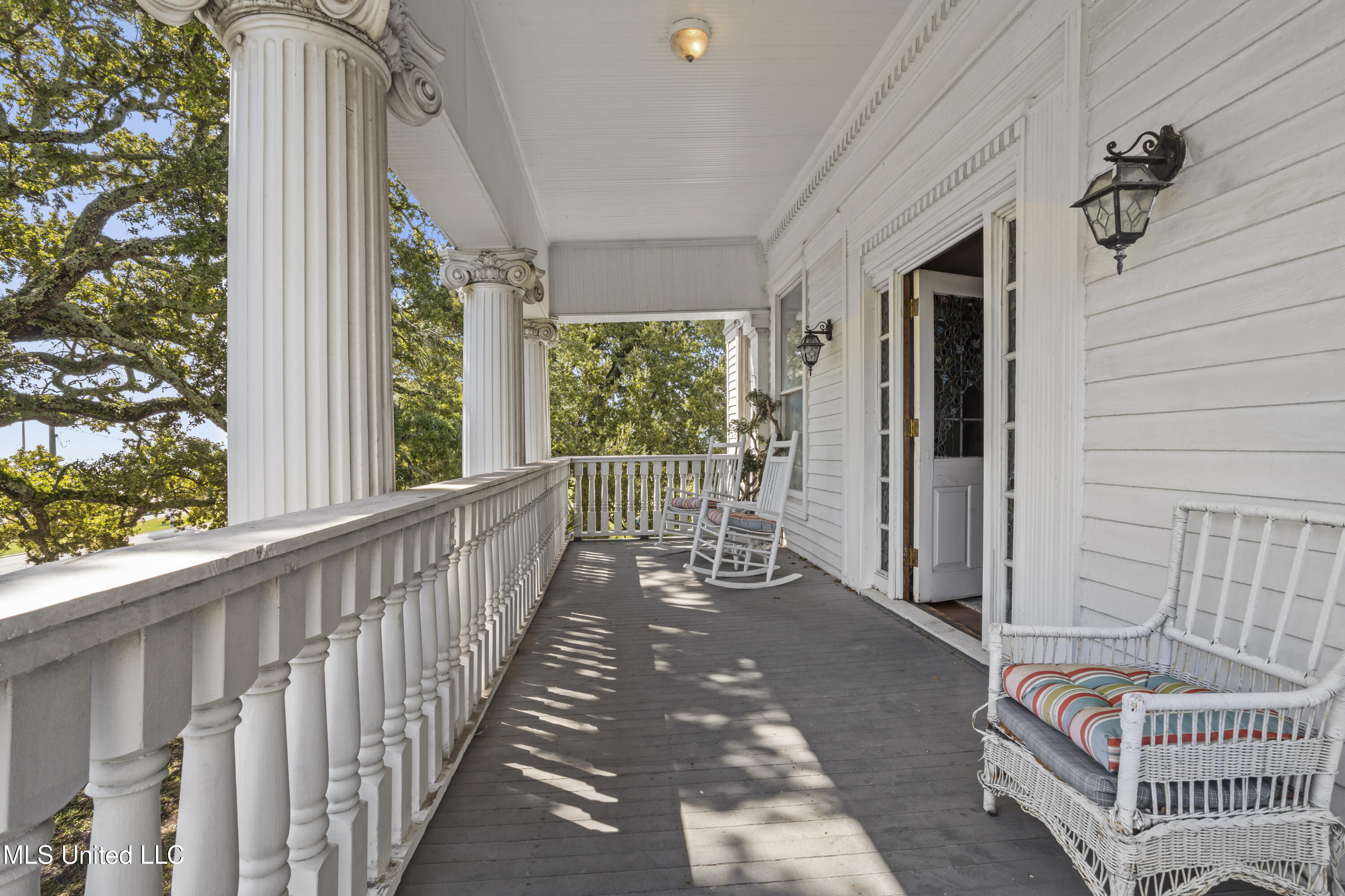 1096 Beach Boulevard Property Photo 35