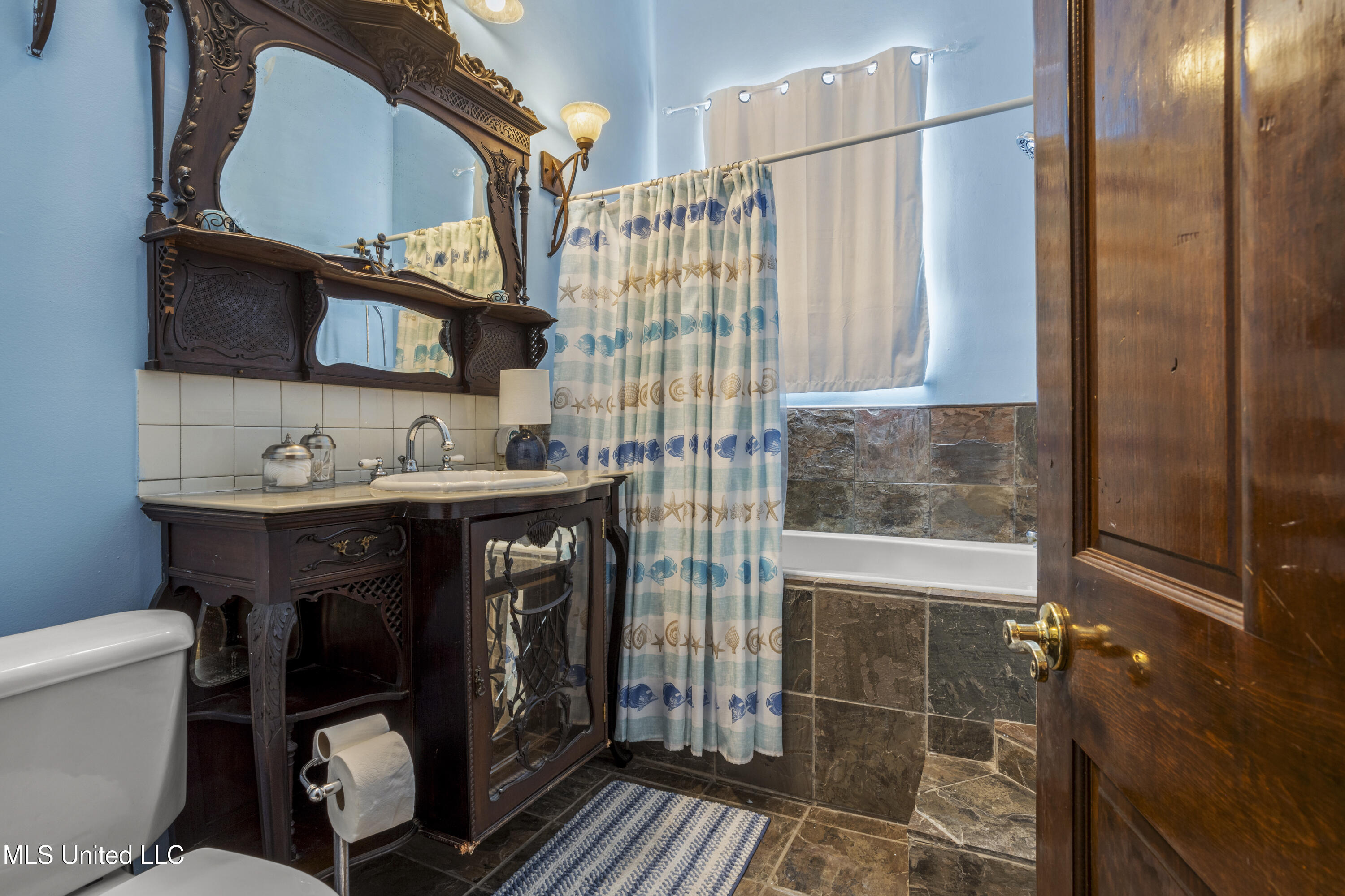 1096 Beach Boulevard Property Photo 40