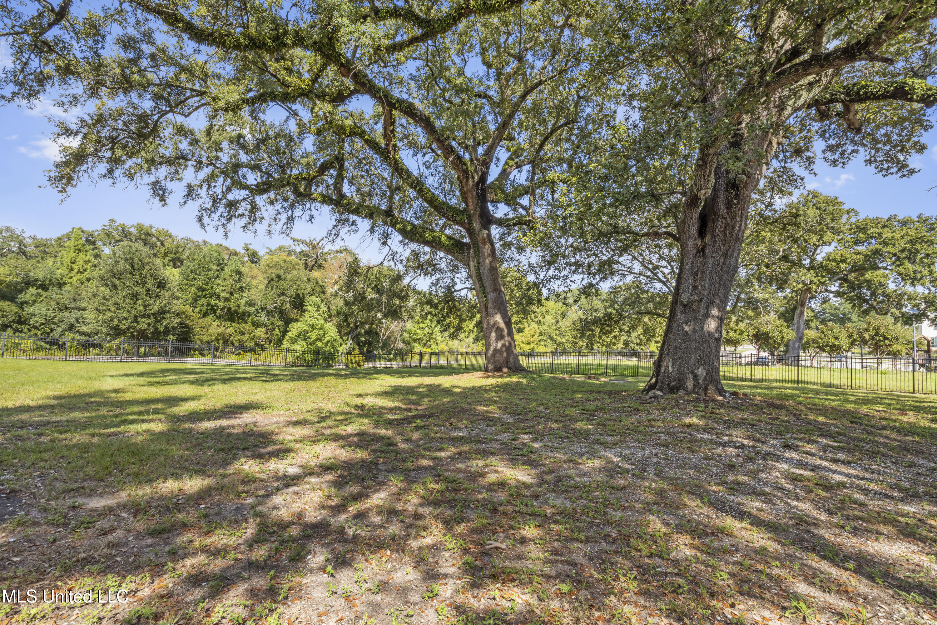 1096 Beach Boulevard Property Photo 47
