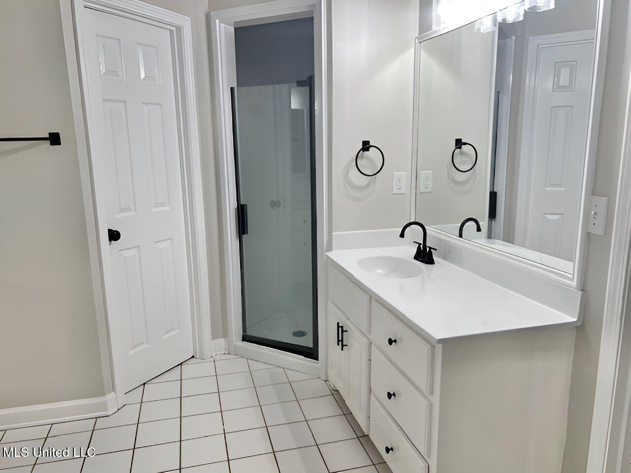 421 Autumn Creek Drive Property Photo 17