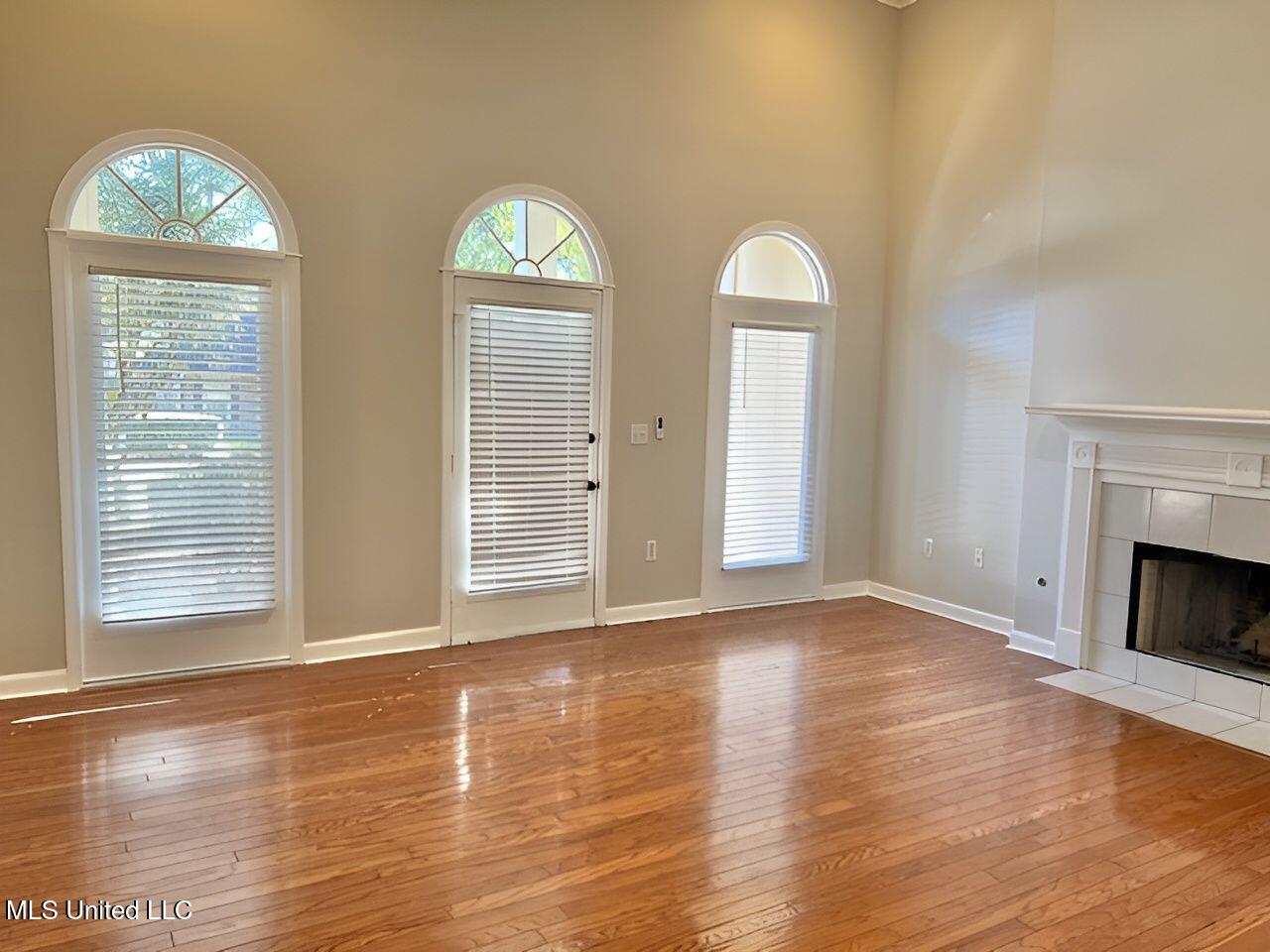 421 Autumn Creek Drive Property Photo 20