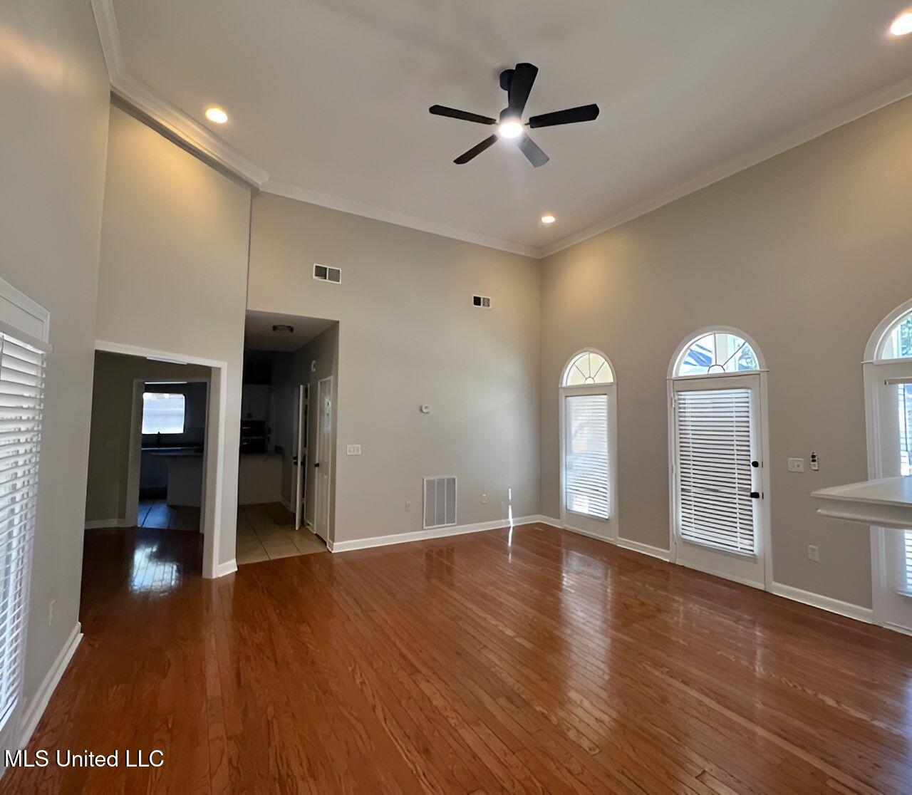 421 Autumn Creek Drive Property Photo 22