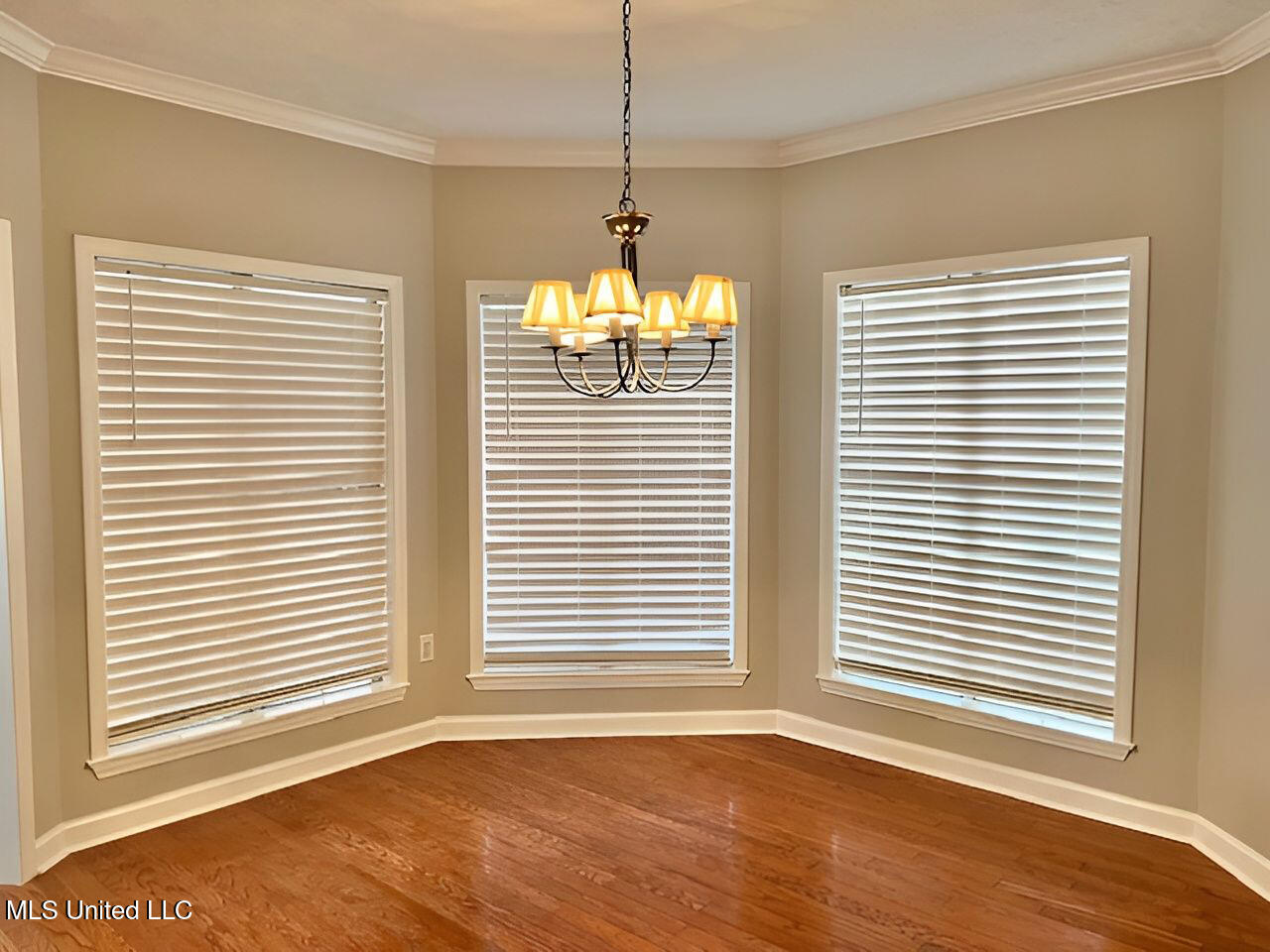 421 Autumn Creek Drive Property Photo 23