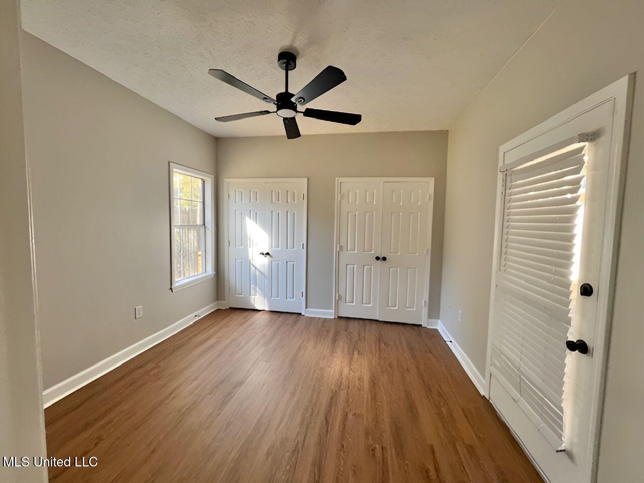 421 Autumn Creek Drive Property Photo 25