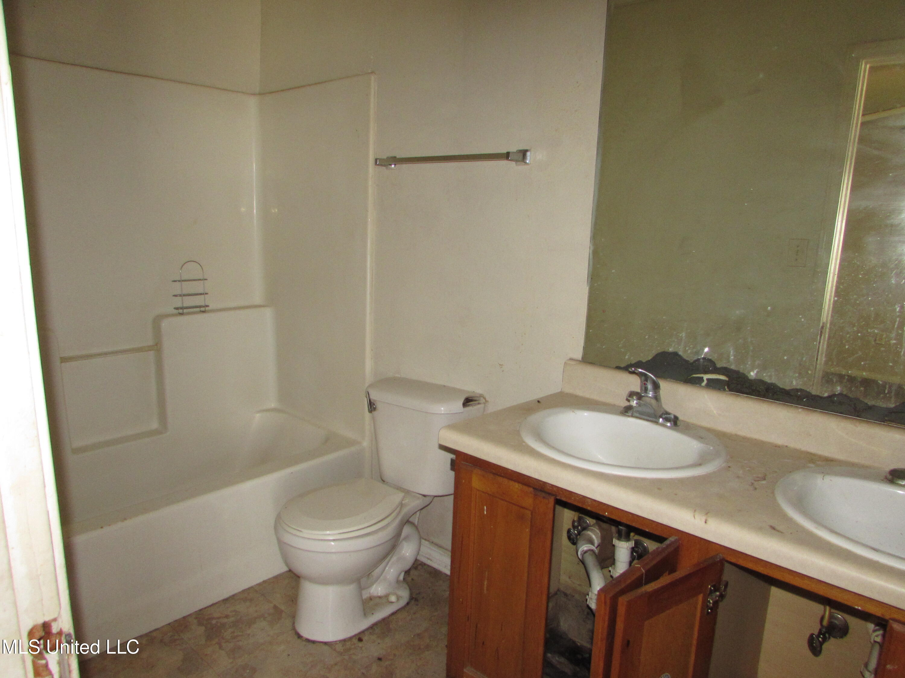 903 Parkview Place Property Photo 10