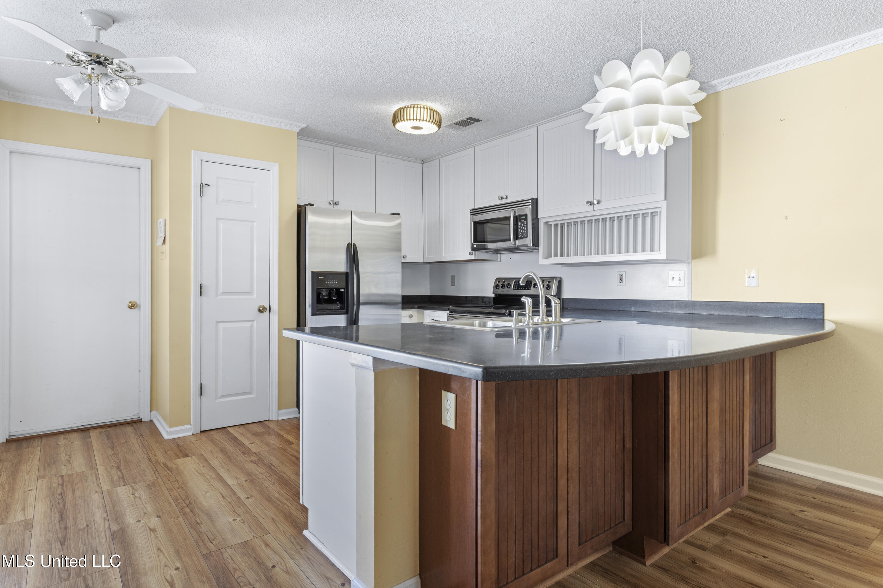 180 Briarfield Avenue Property Photo 9