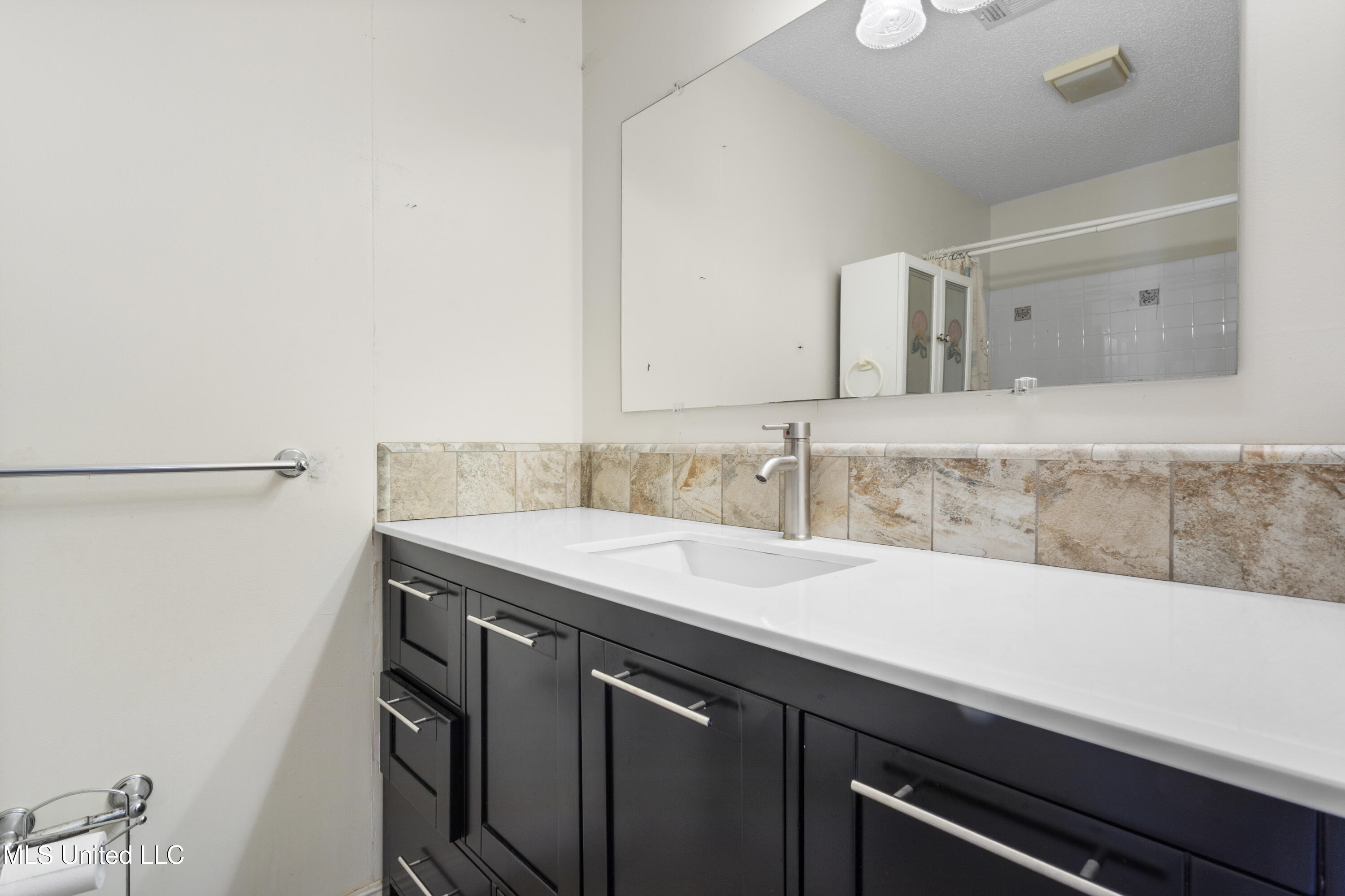 180 Briarfield Avenue Property Photo 17