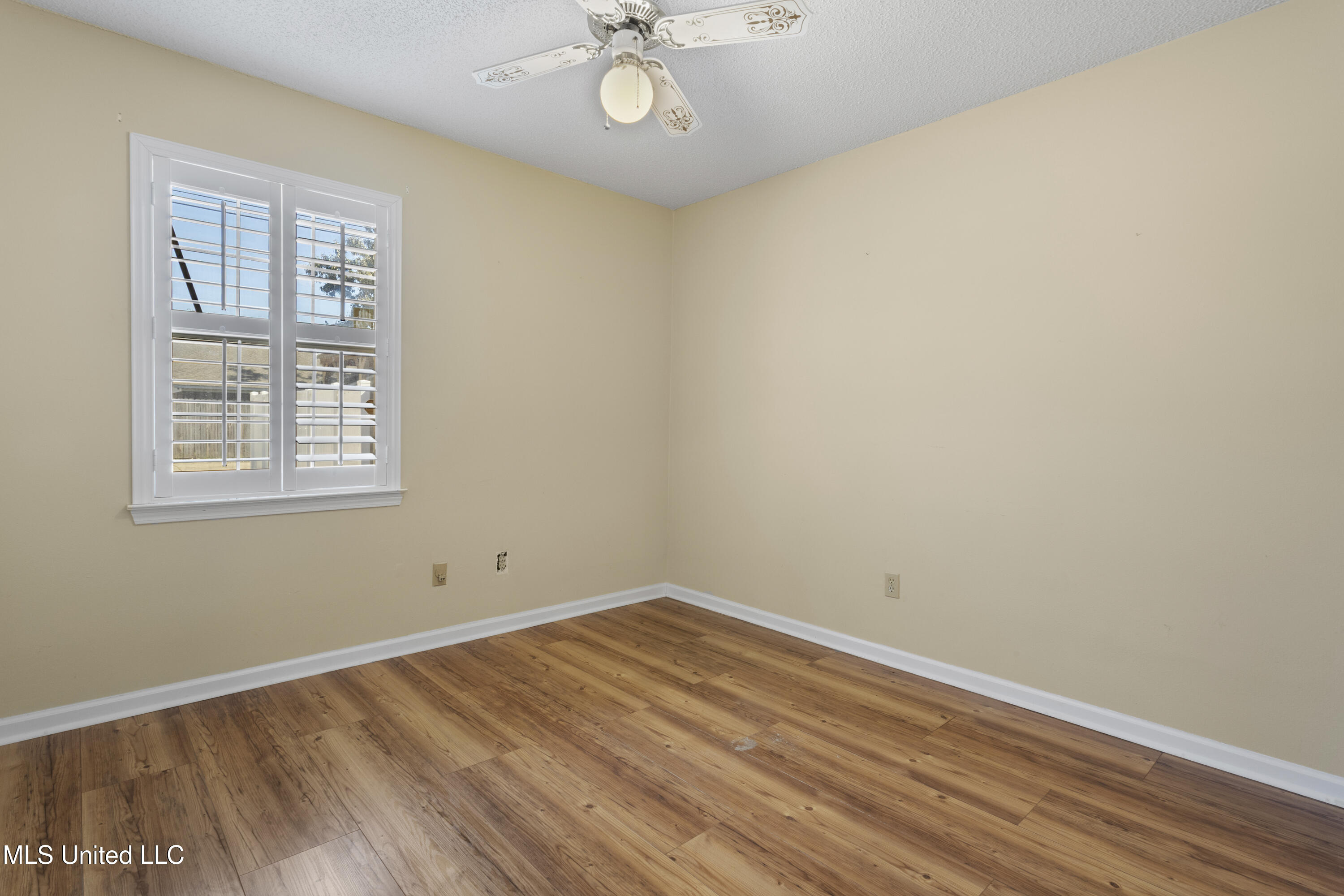 180 Briarfield Avenue Property Photo 20