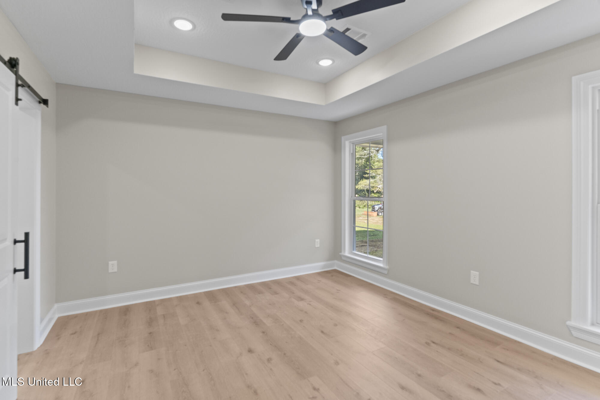 1429 W 7th Street Property Photo 13