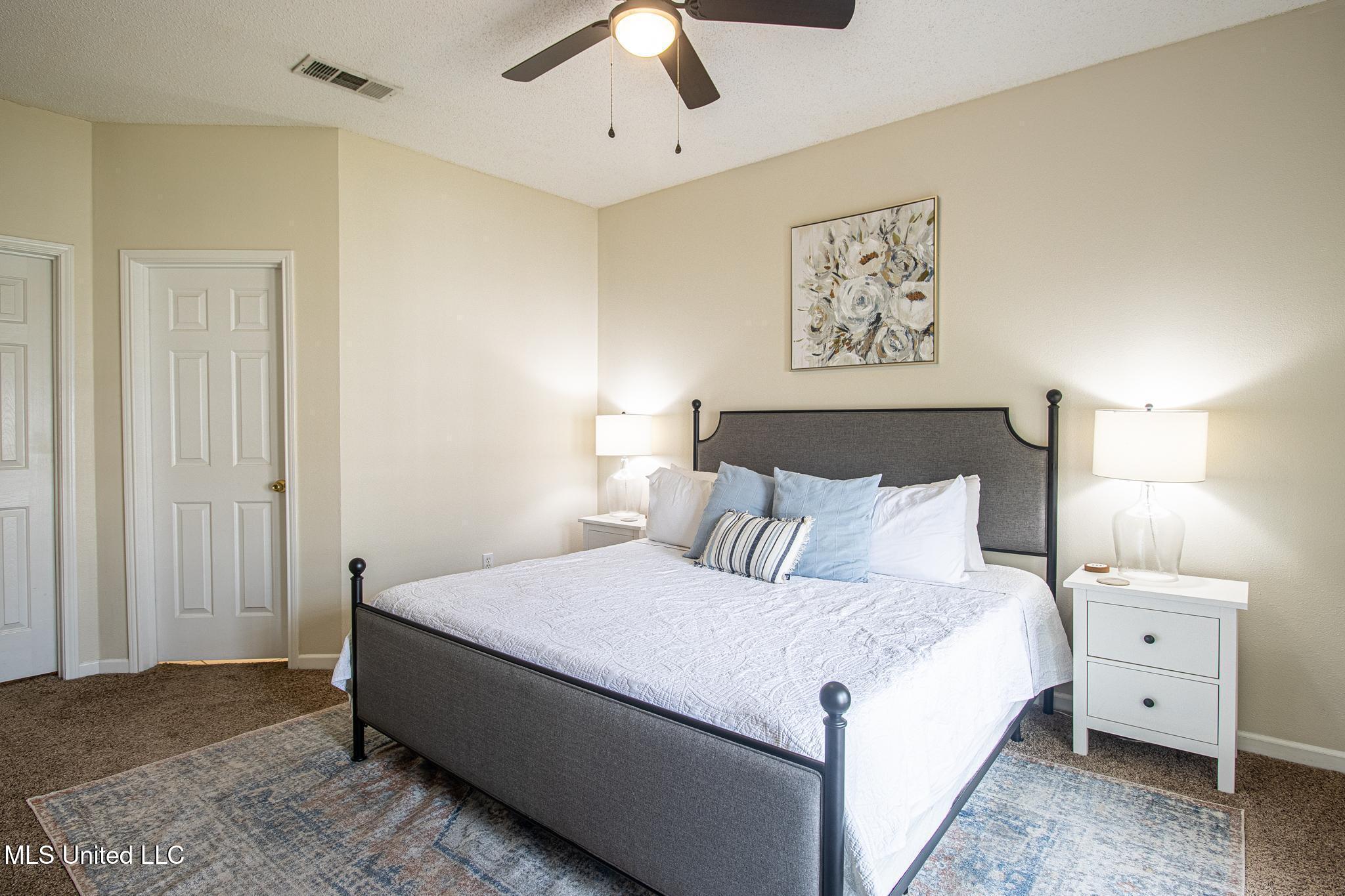 2252 Beach Drive Property Photo 14