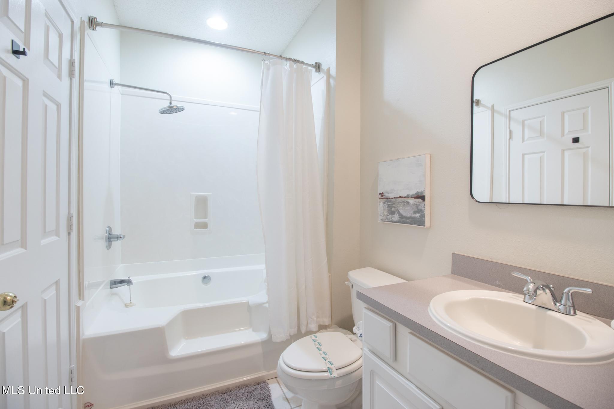 2252 Beach Drive Property Photo 21