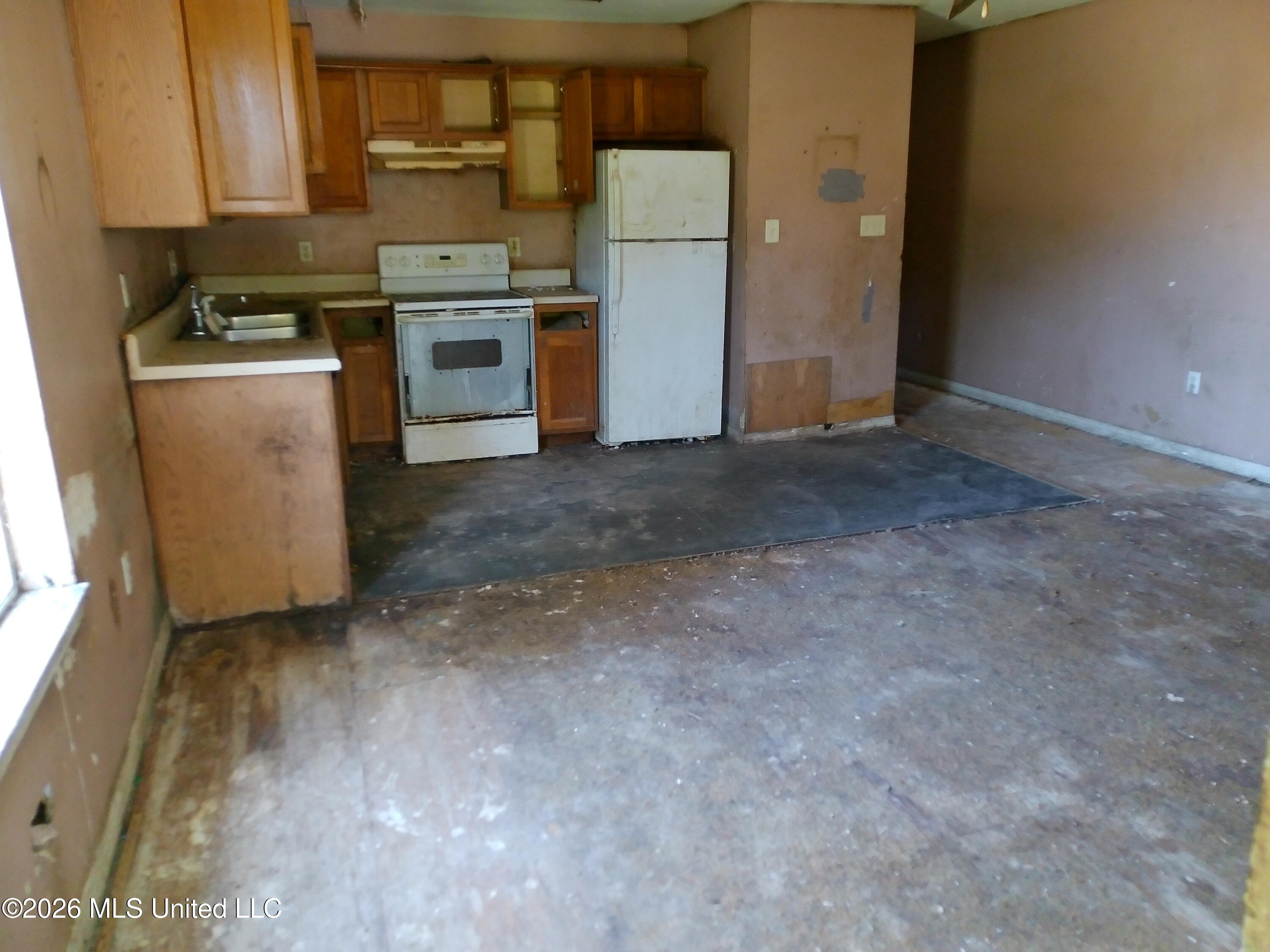 930 Park View Property Photo 3