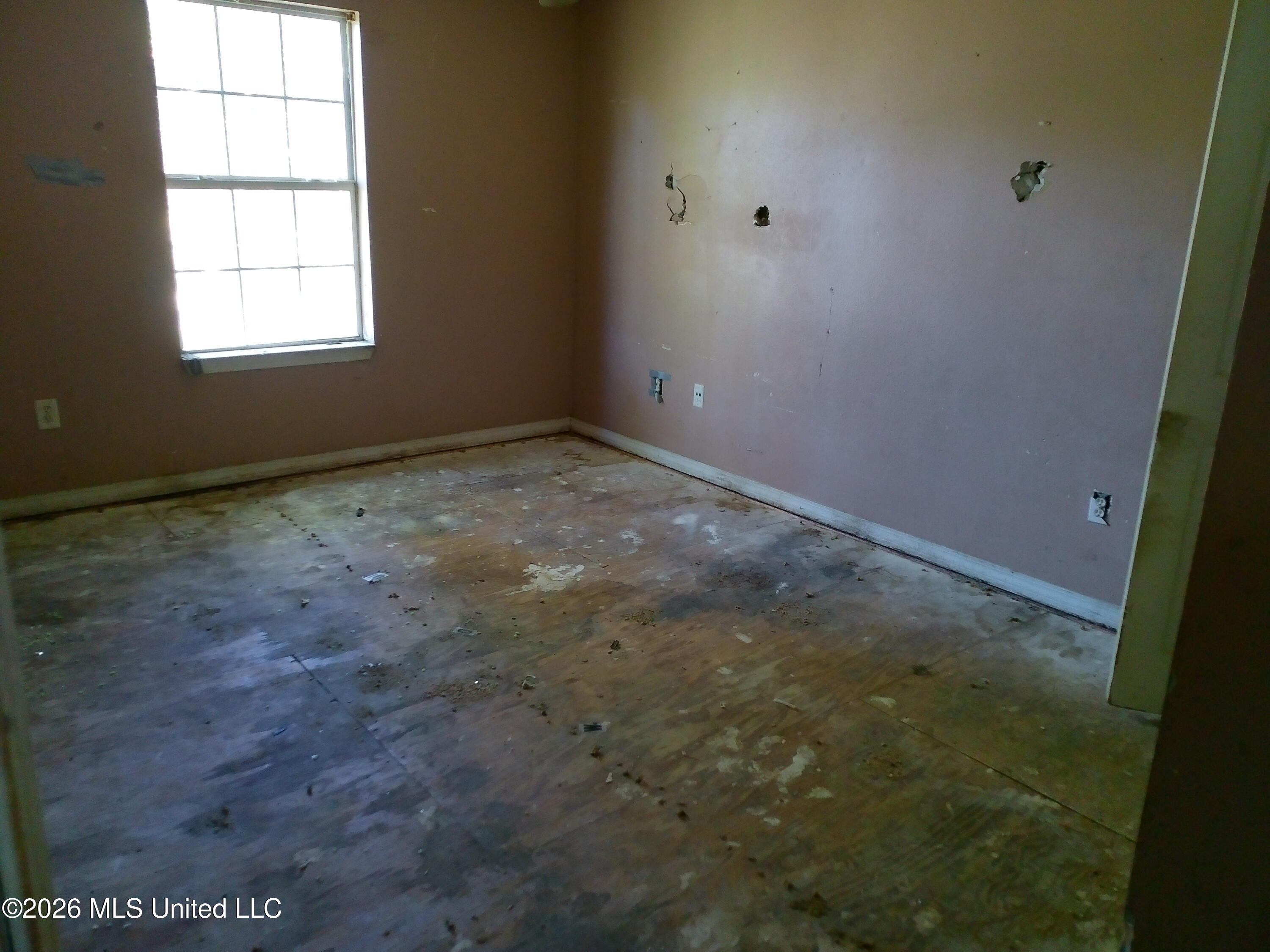 930 Park View Property Photo 9