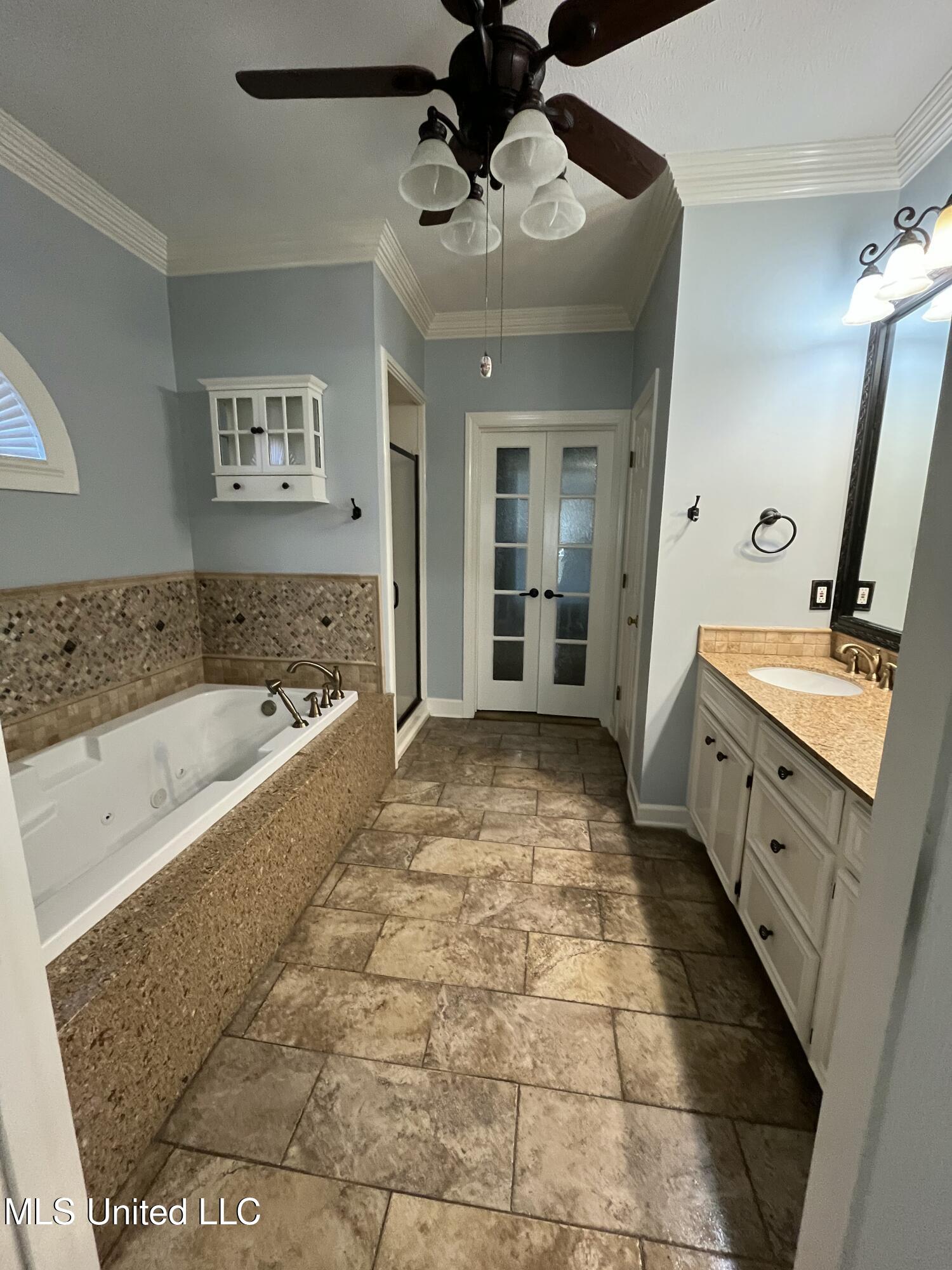 225 Northbay Drive Property Photo 24