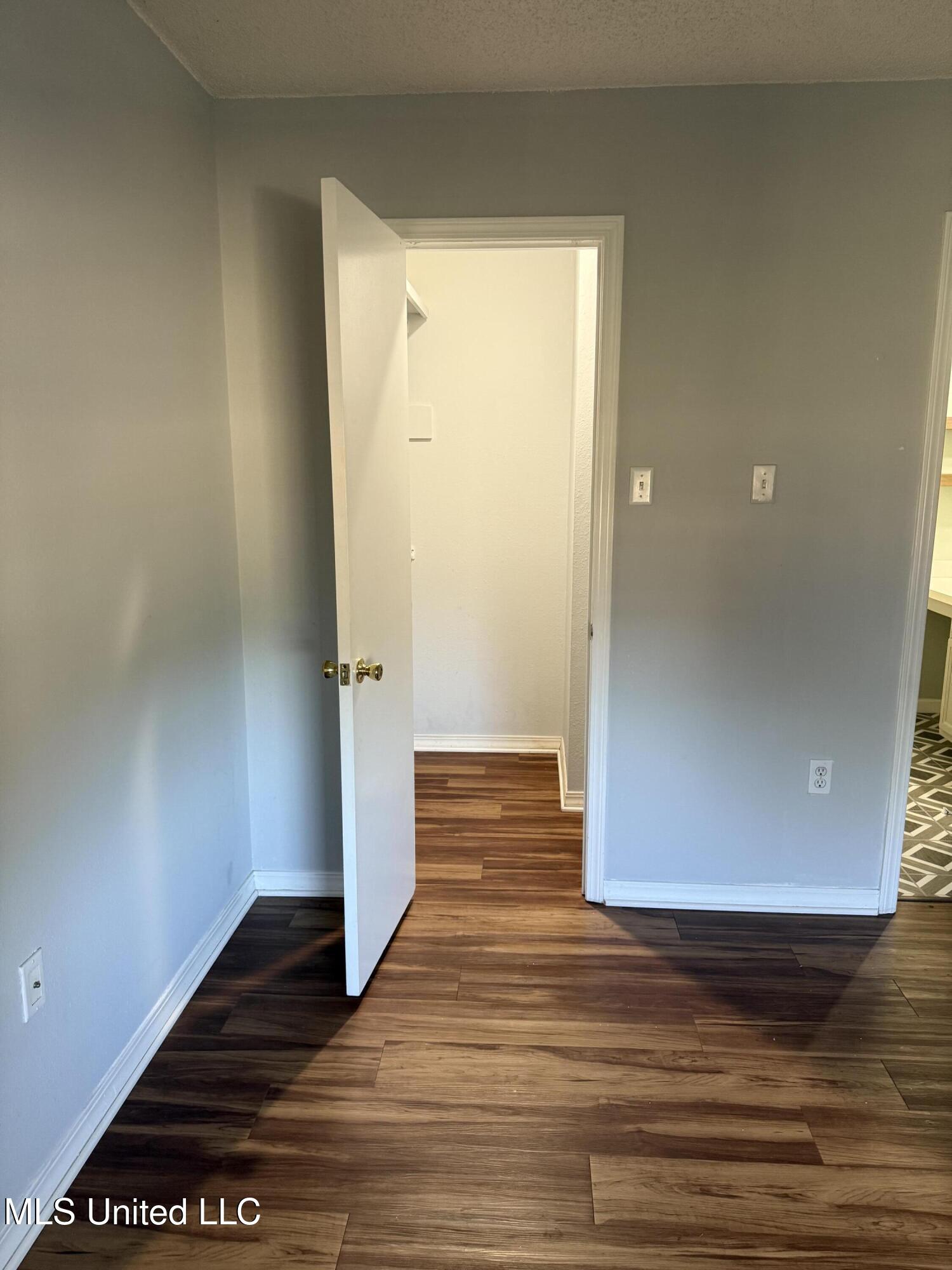 10735 Plummer Circle Property Photo 7