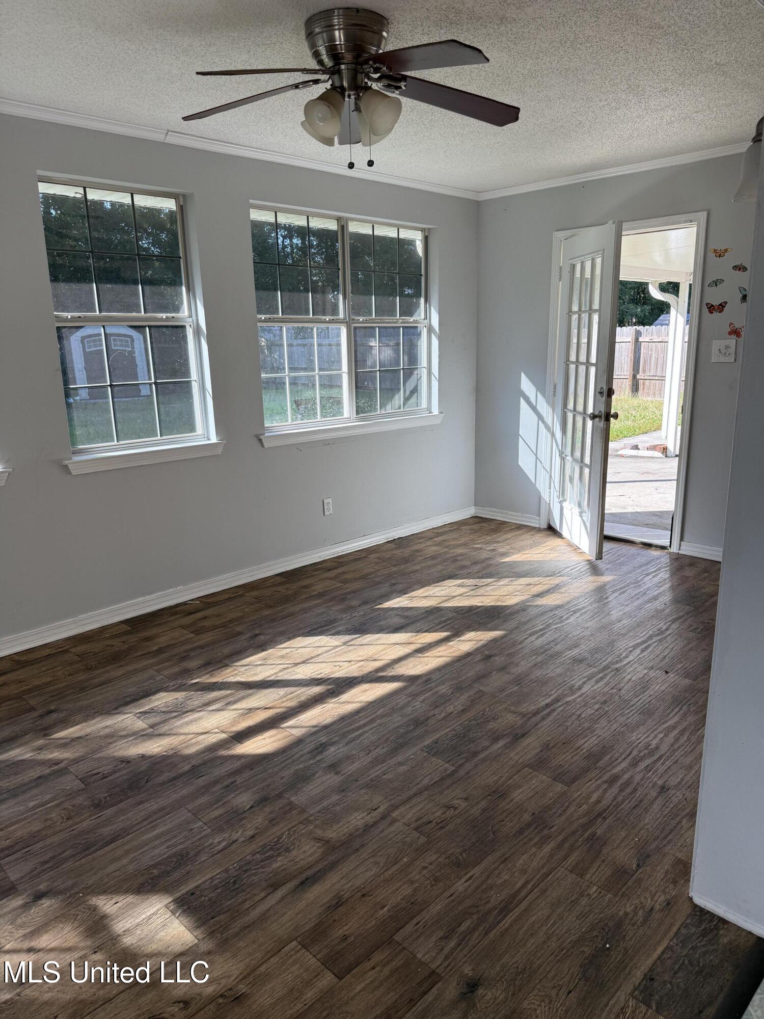 10735 Plummer Circle Property Photo 11