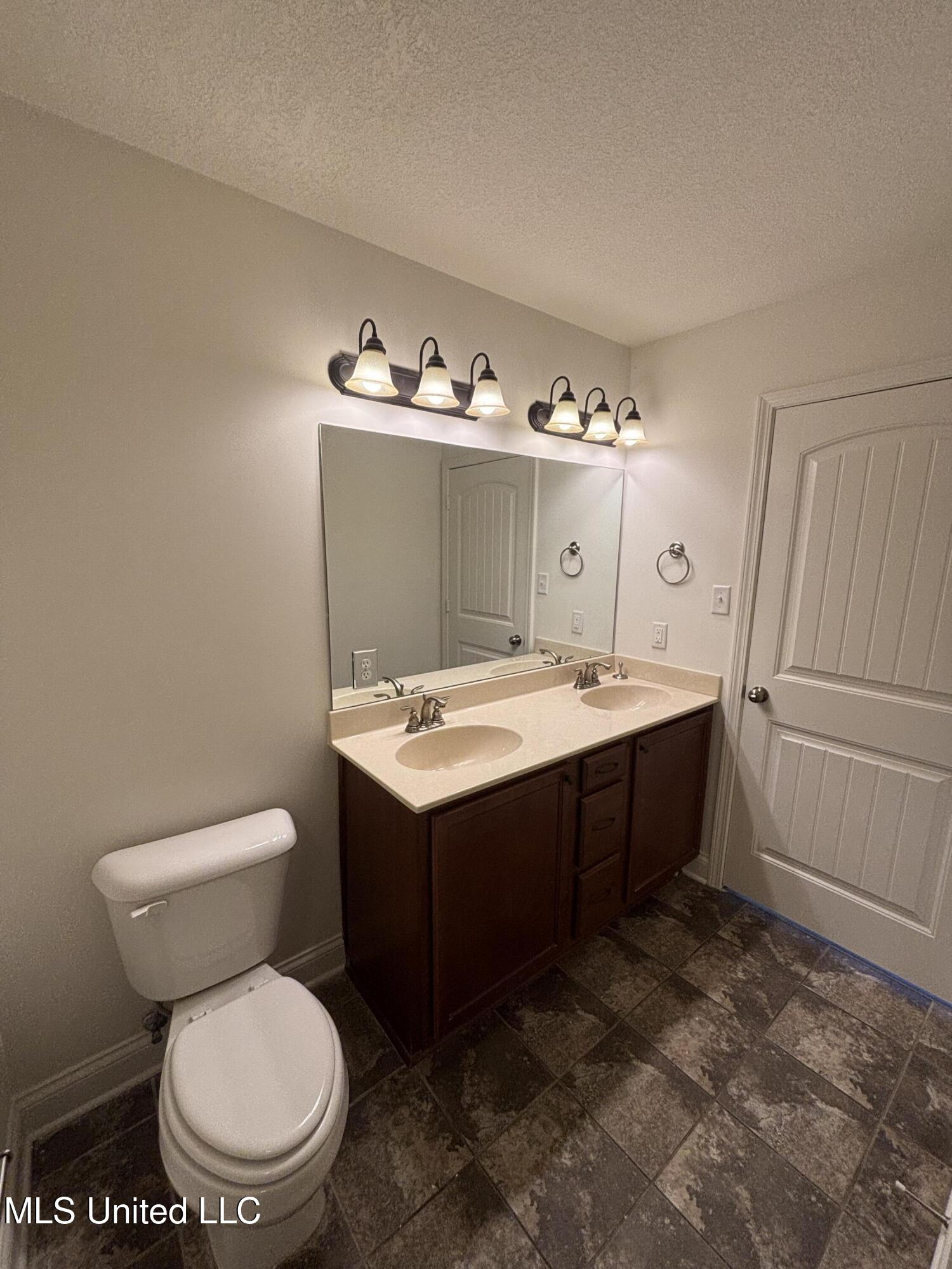 3250 W Hartland Drive Property Photo 18