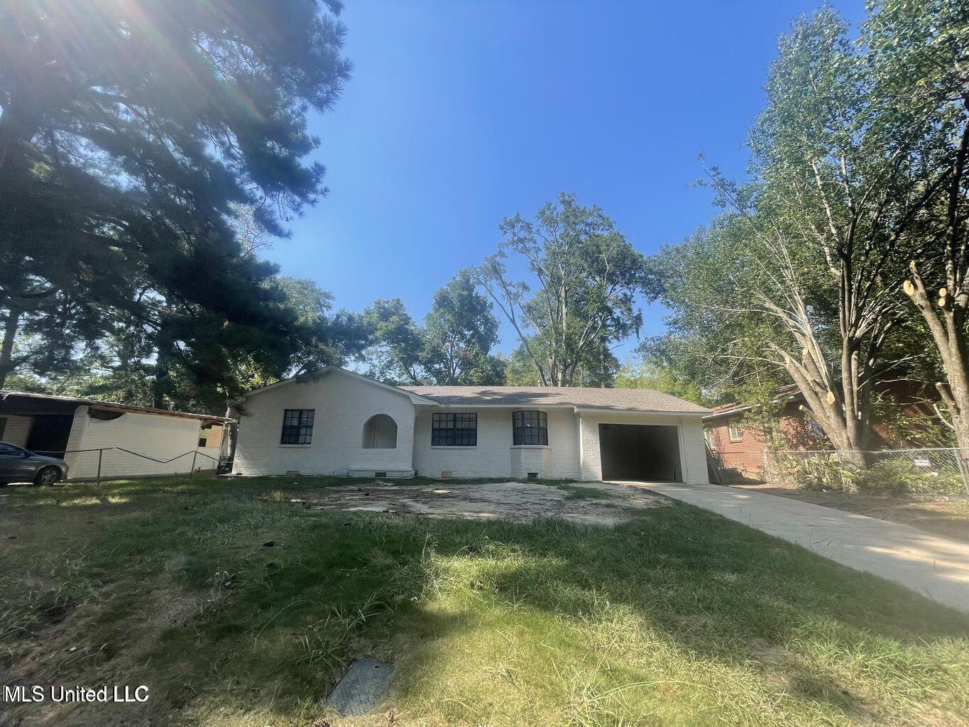 564 Woodward Avenue Property Photo 1