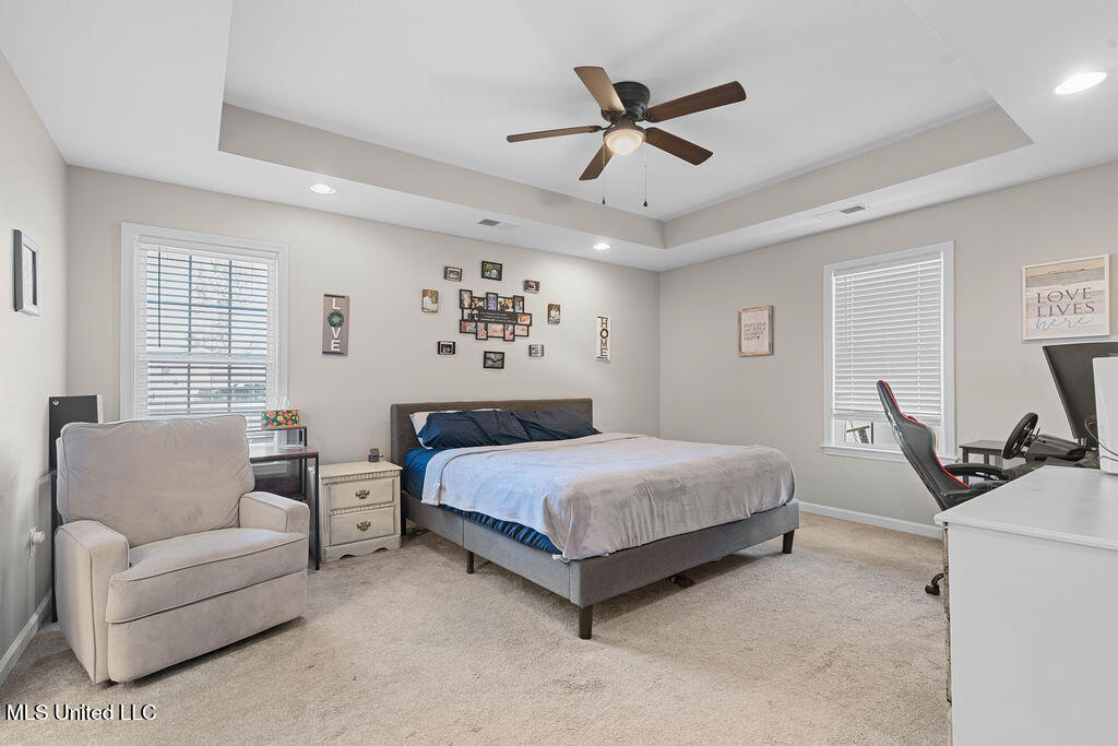 1418 Victoria Road Property Photo 12