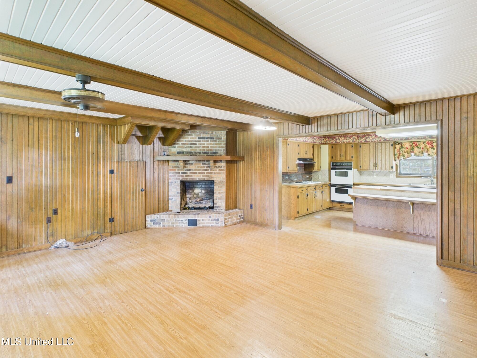 104 Renfroe Road Property Photo 5