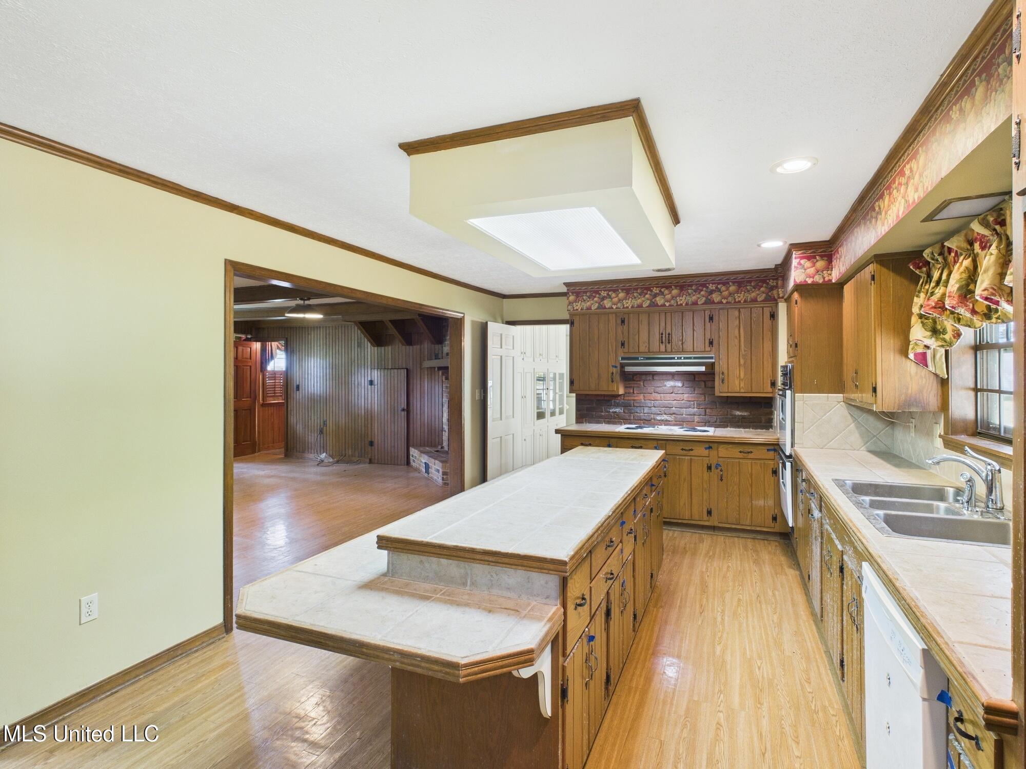 104 Renfroe Road Property Photo 8