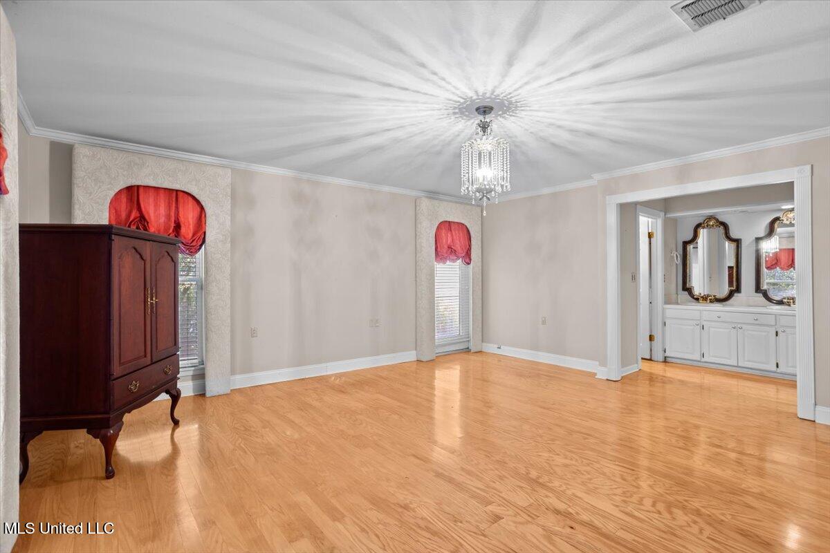 1001 Pinehurst Place Property Photo 27