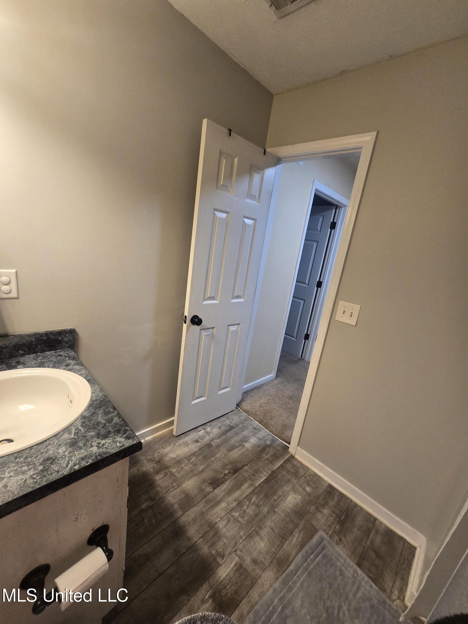 116 Windchase Drive Property Photo 21