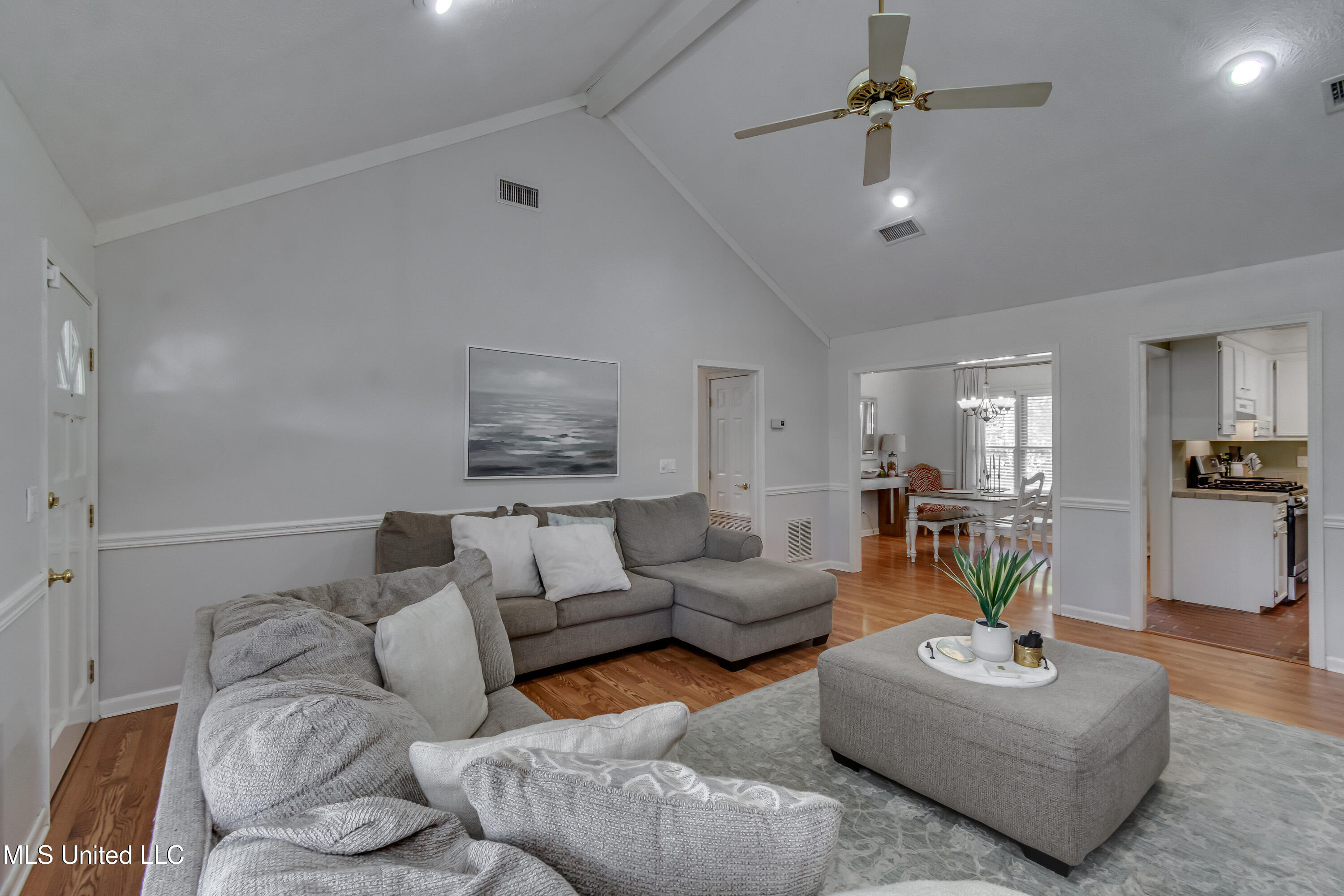 305 Kelly's Glen Property Photo 9