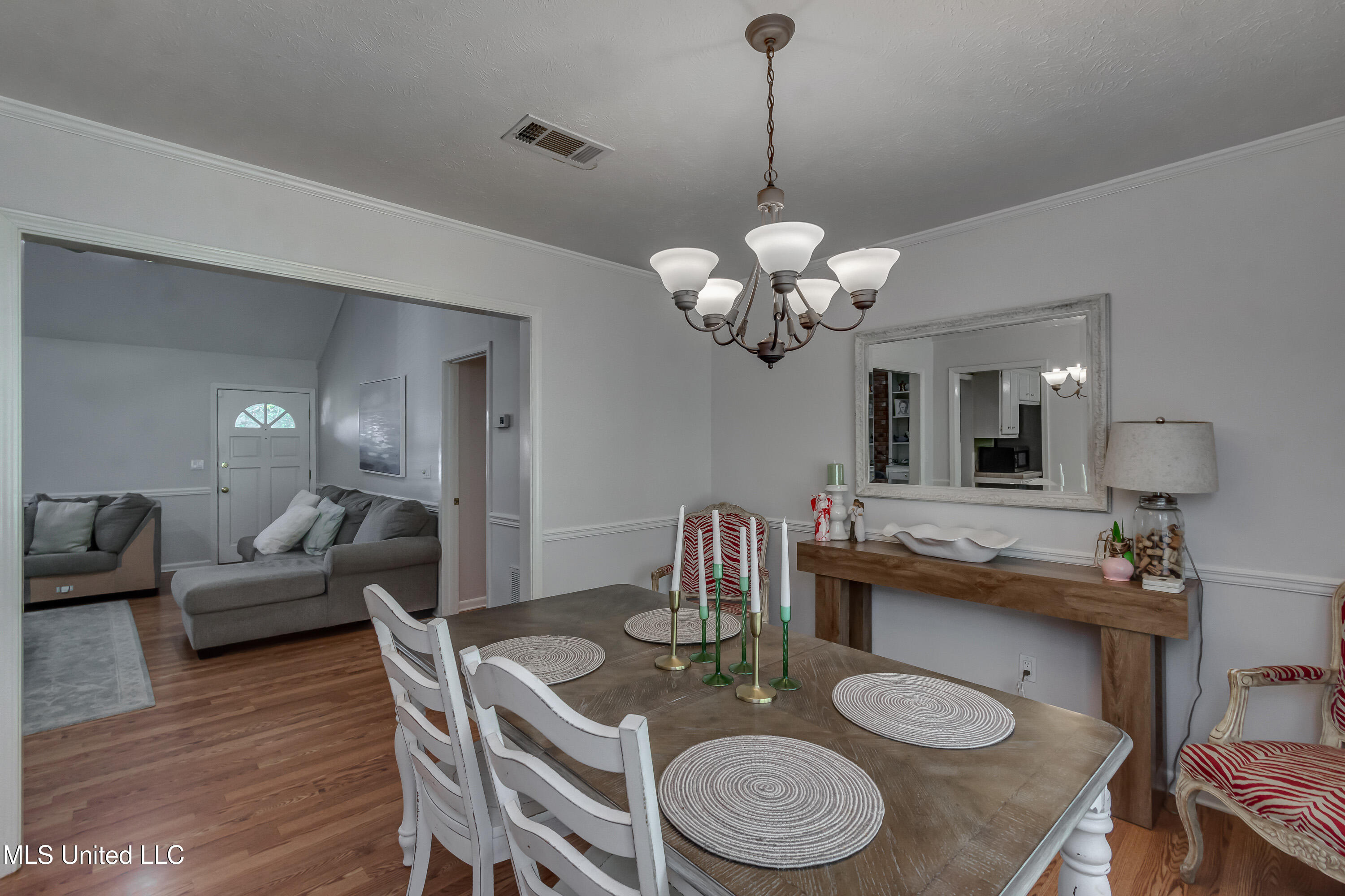 305 Kelly's Glen Property Photo 12