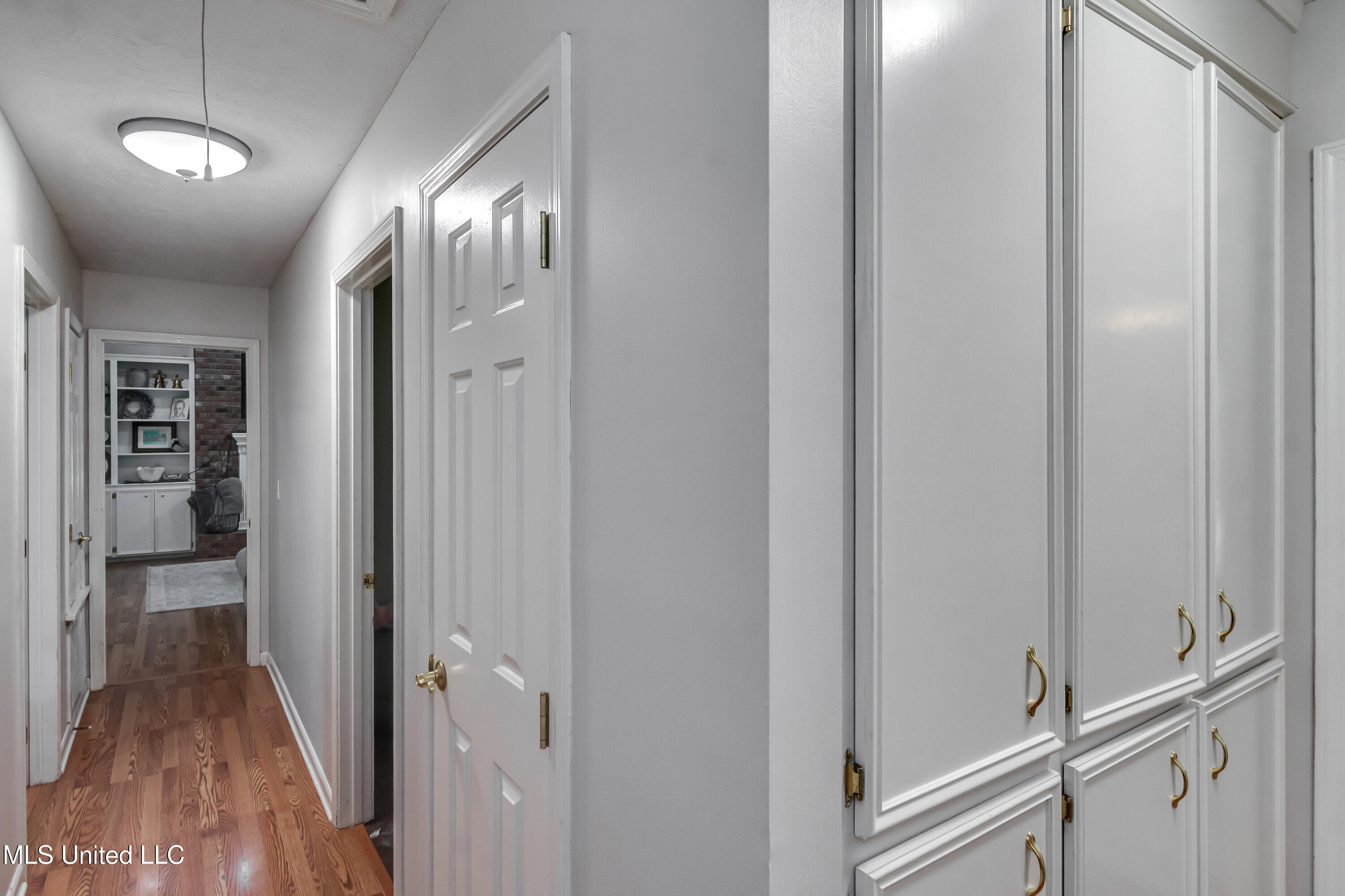 305 Kelly's Glen Property Photo 32