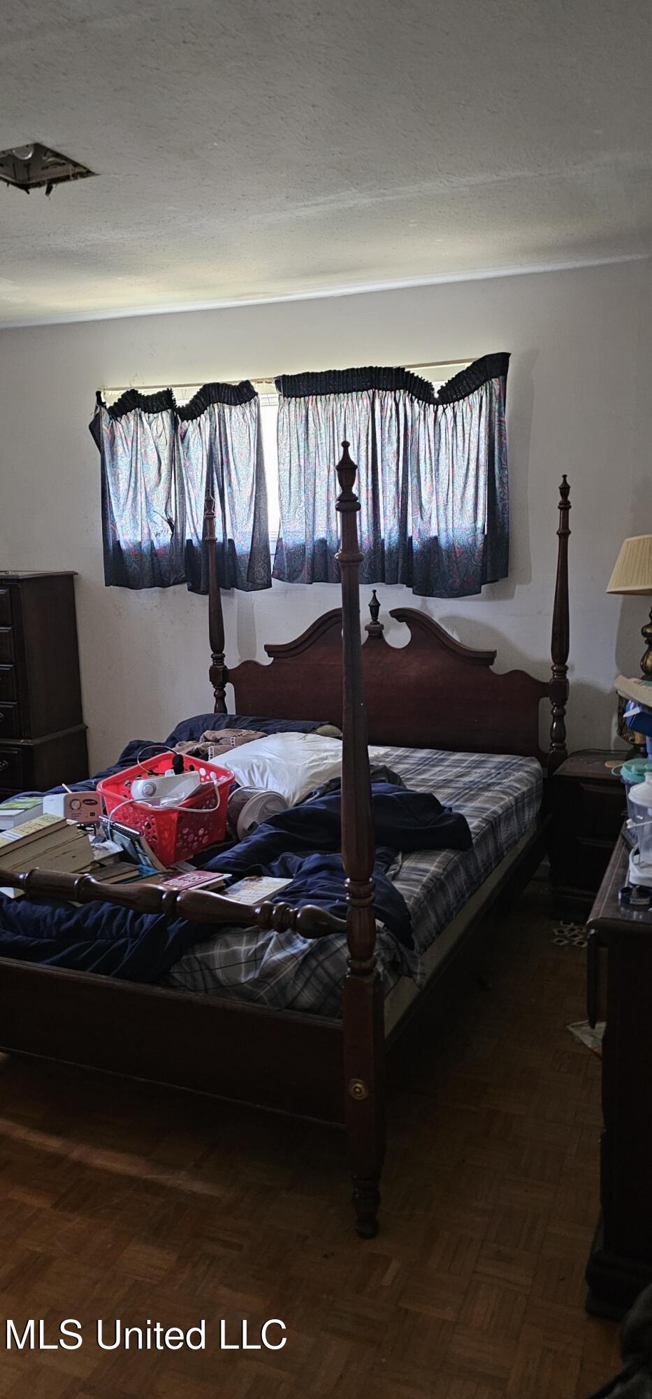 2832 Gretna Green Street Property Photo 8