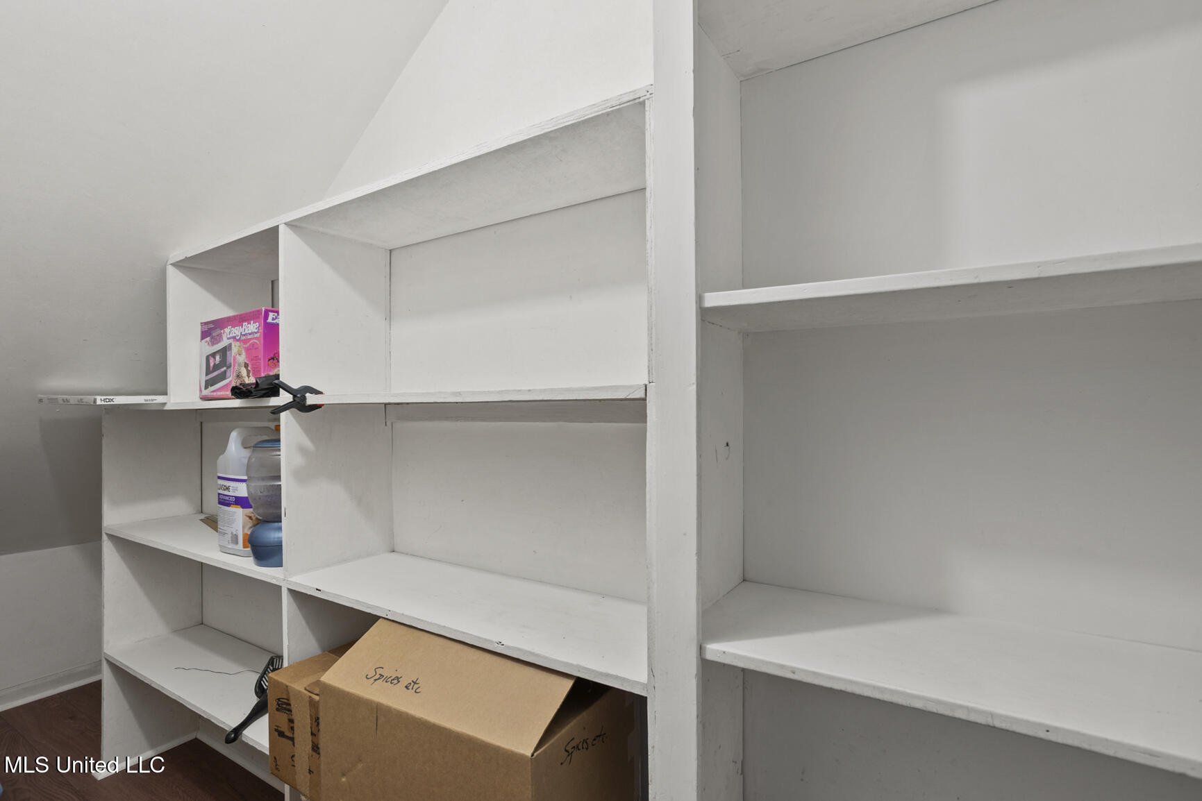 5130 Sunnyvale Drive Property Photo 11