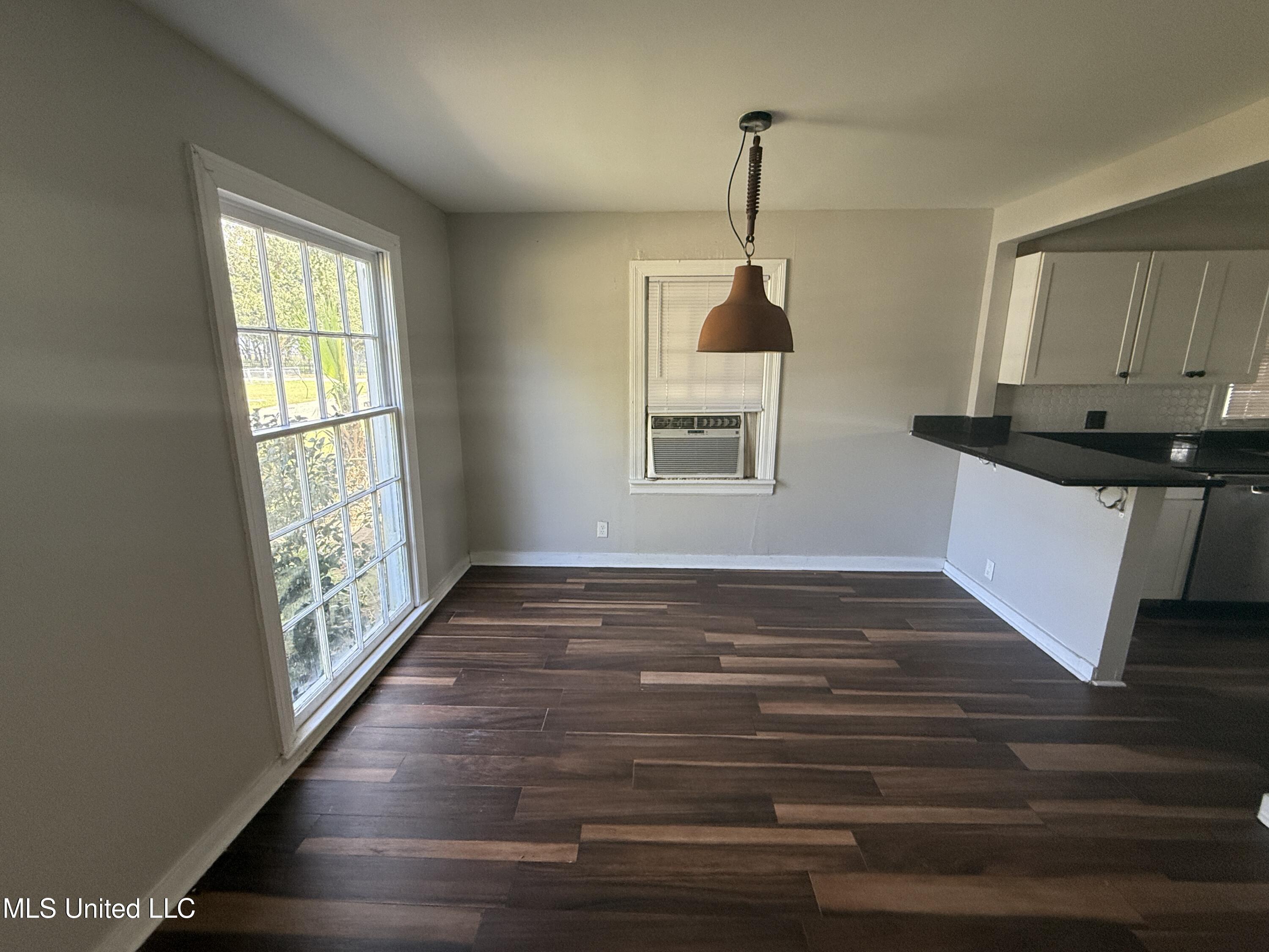 1609 Gordon Avenue Property Photo 4