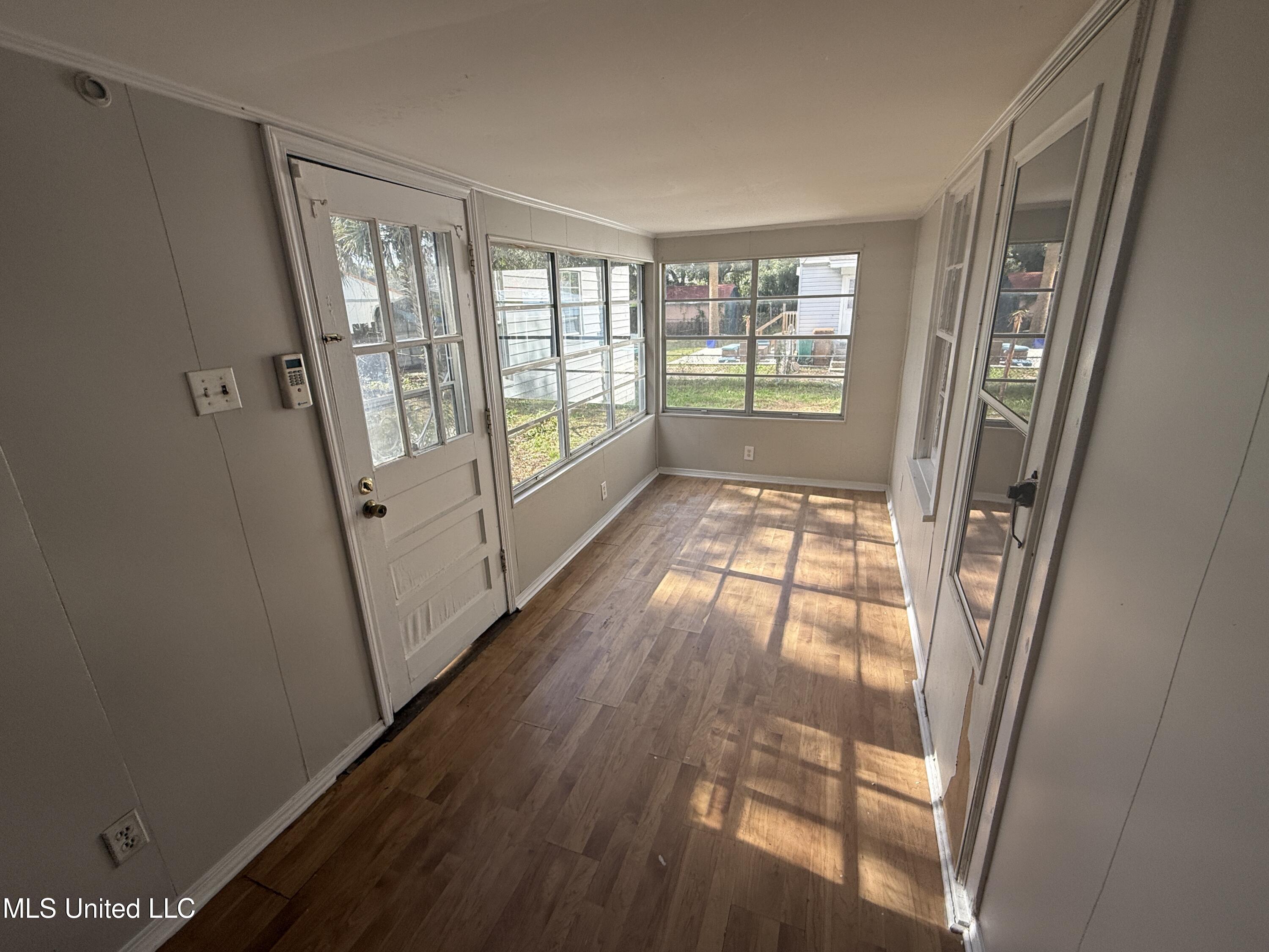 1609 Gordon Avenue Property Photo 7