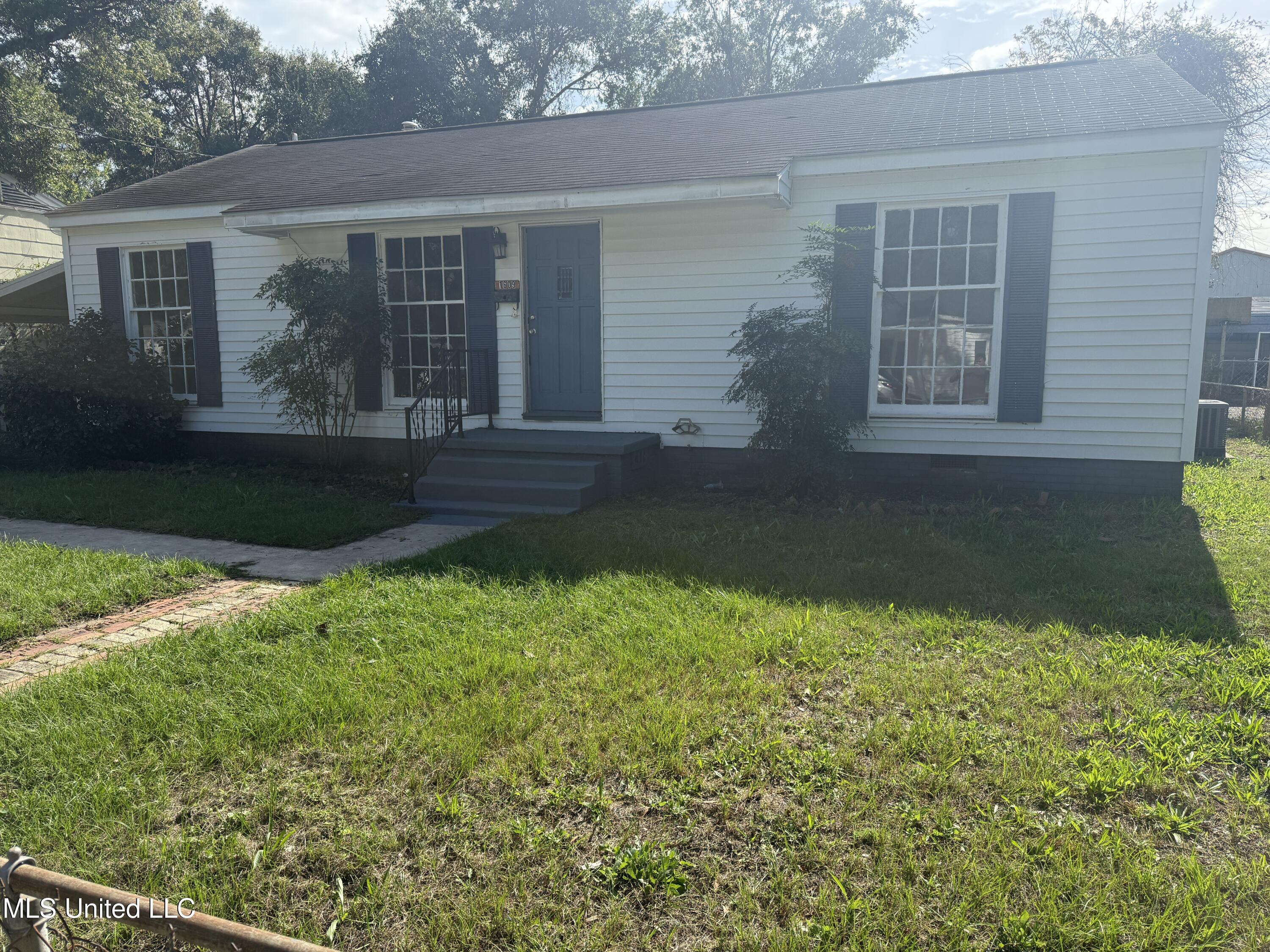 1609 Gordon Avenue Property Photo 18