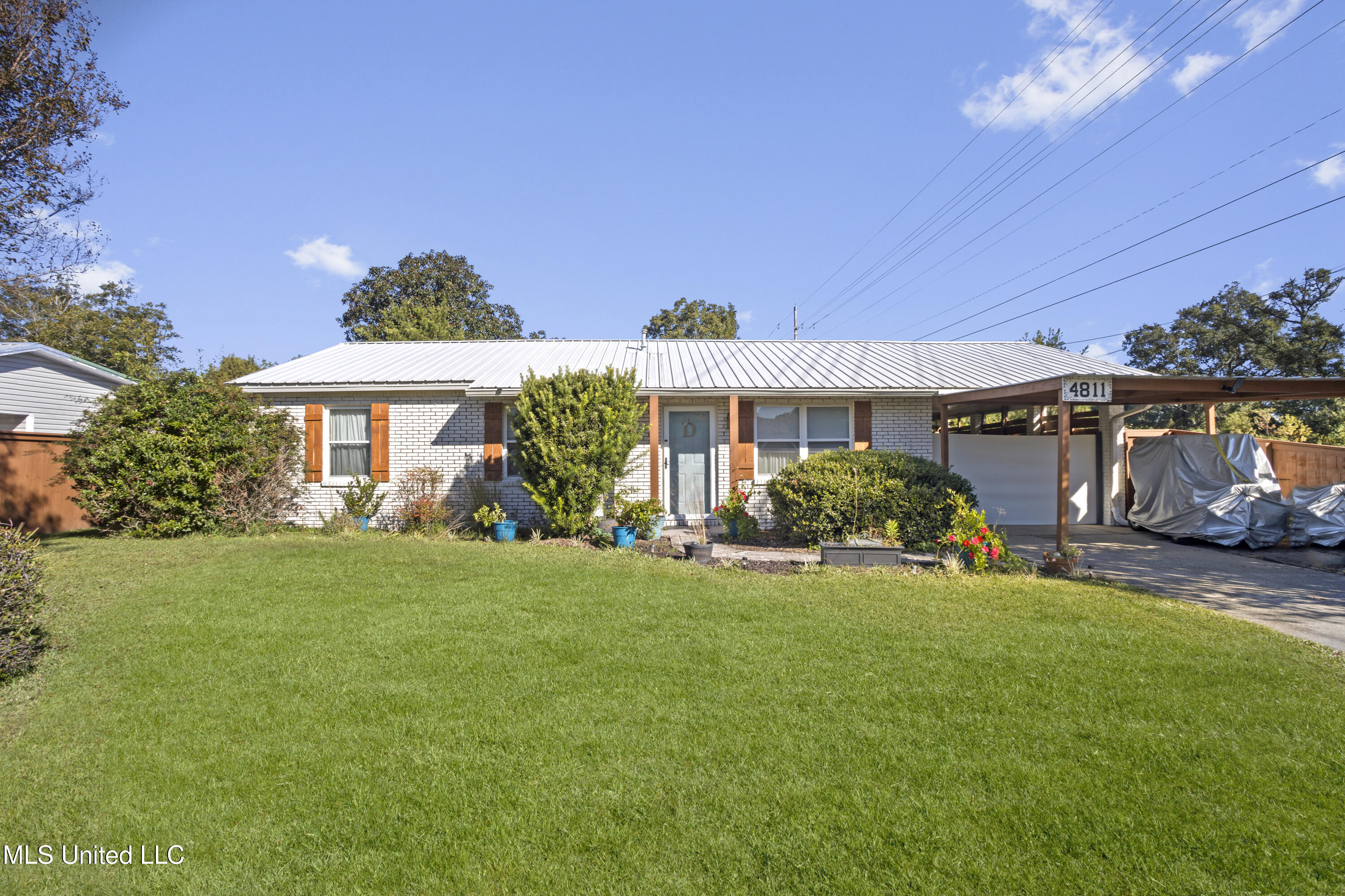 4811 Newman Avenue Property Photo 1