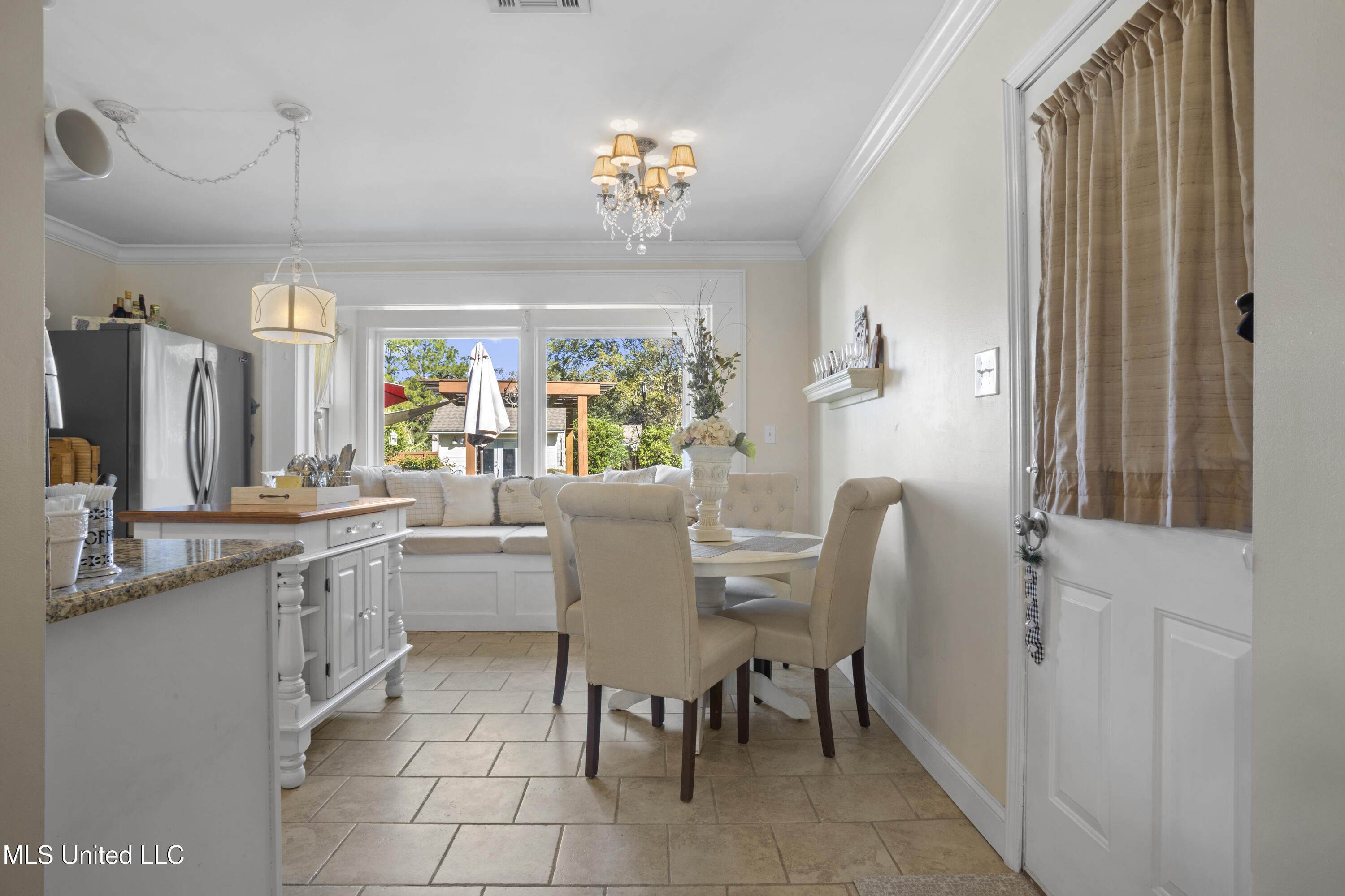 4811 Newman Avenue Property Photo 9