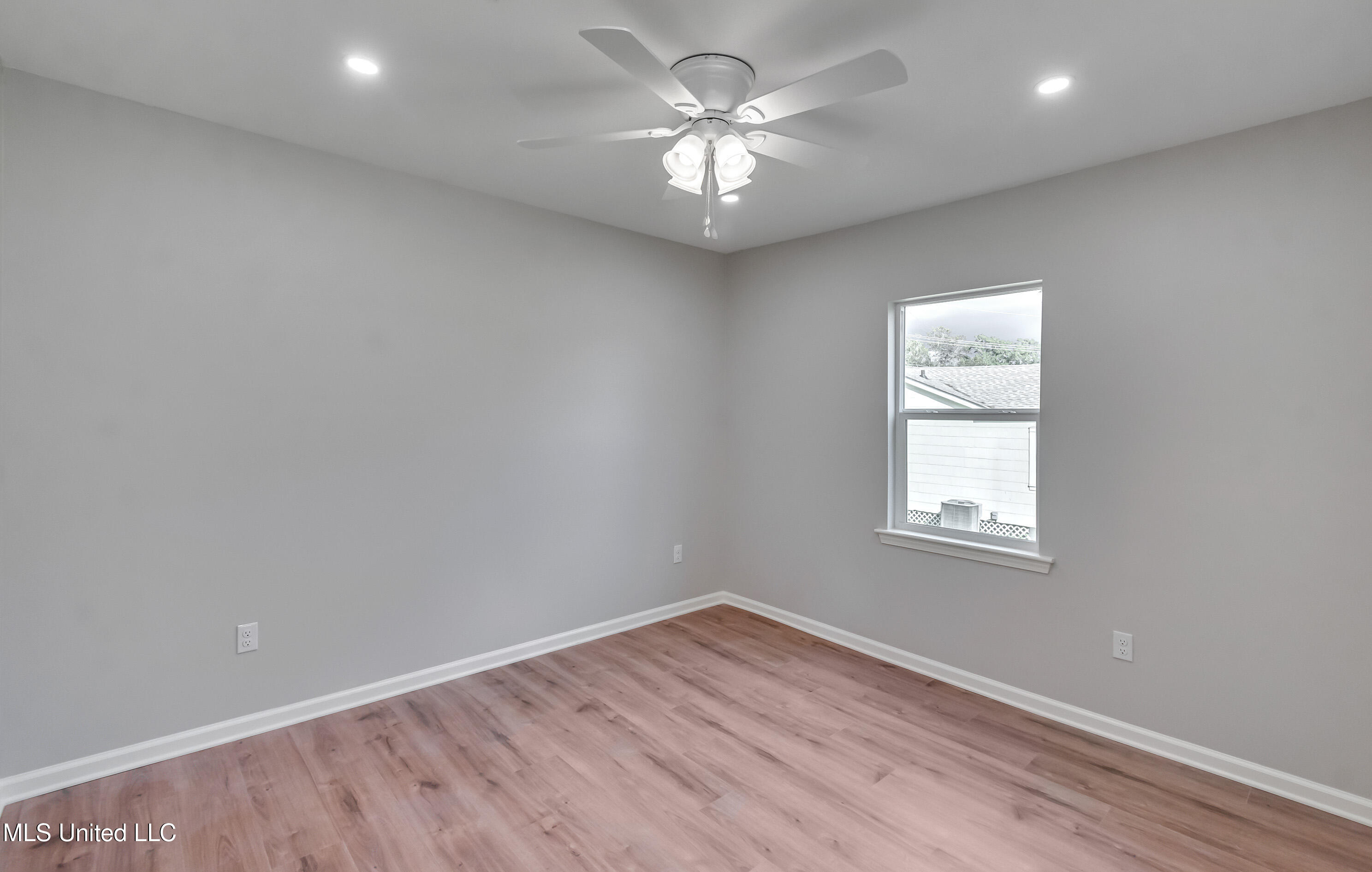 512 Sw 2nd Street Property Photo 21