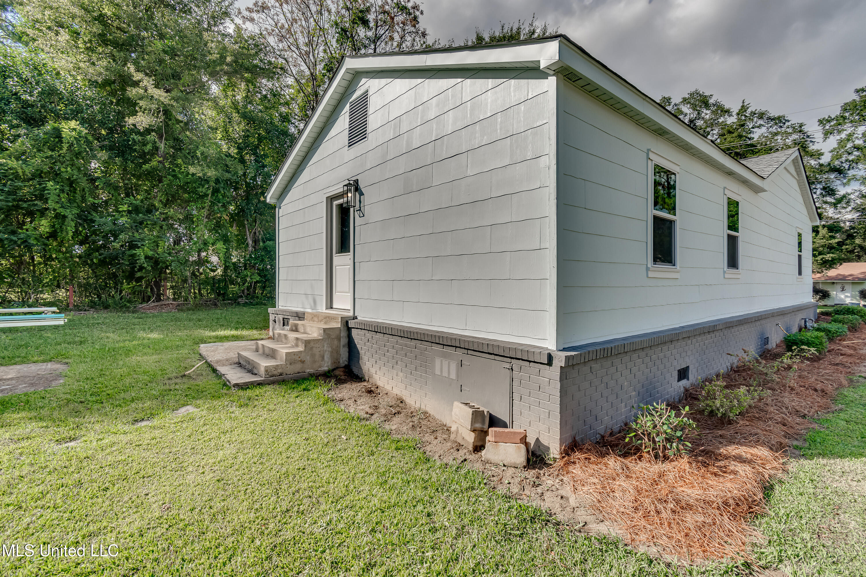 512 Sw 2nd Street Property Photo 38