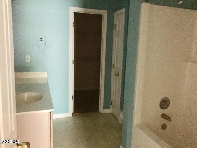 14189 Pecan Court Property Photo 6