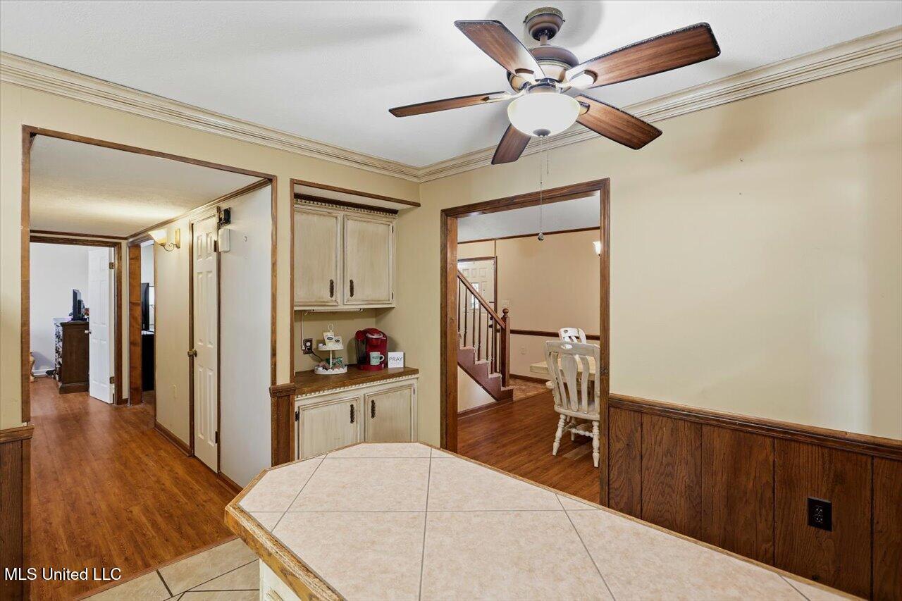 9472 S Highway 13 Property Photo 14